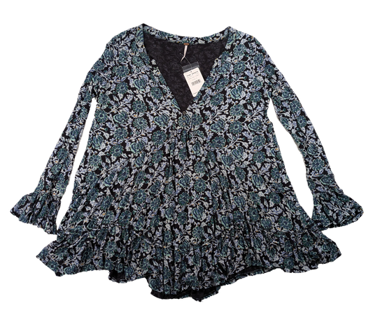 Free People Olivia Print Long Sleeved Tunic Size Small Get ready to rock your style with this Free People Olivia Long Sleeved Tunic! Featuring a unique Deep Sea Comb