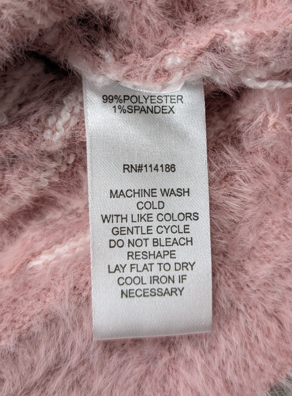 89th & Madison Fuzzy Pink Sweater with Puffy Sleeves Size Large Stay cozy and stylish in the 89th & Madison Fuzzy Pink Sweater with Puffy Sleeves. The soft, fuzz