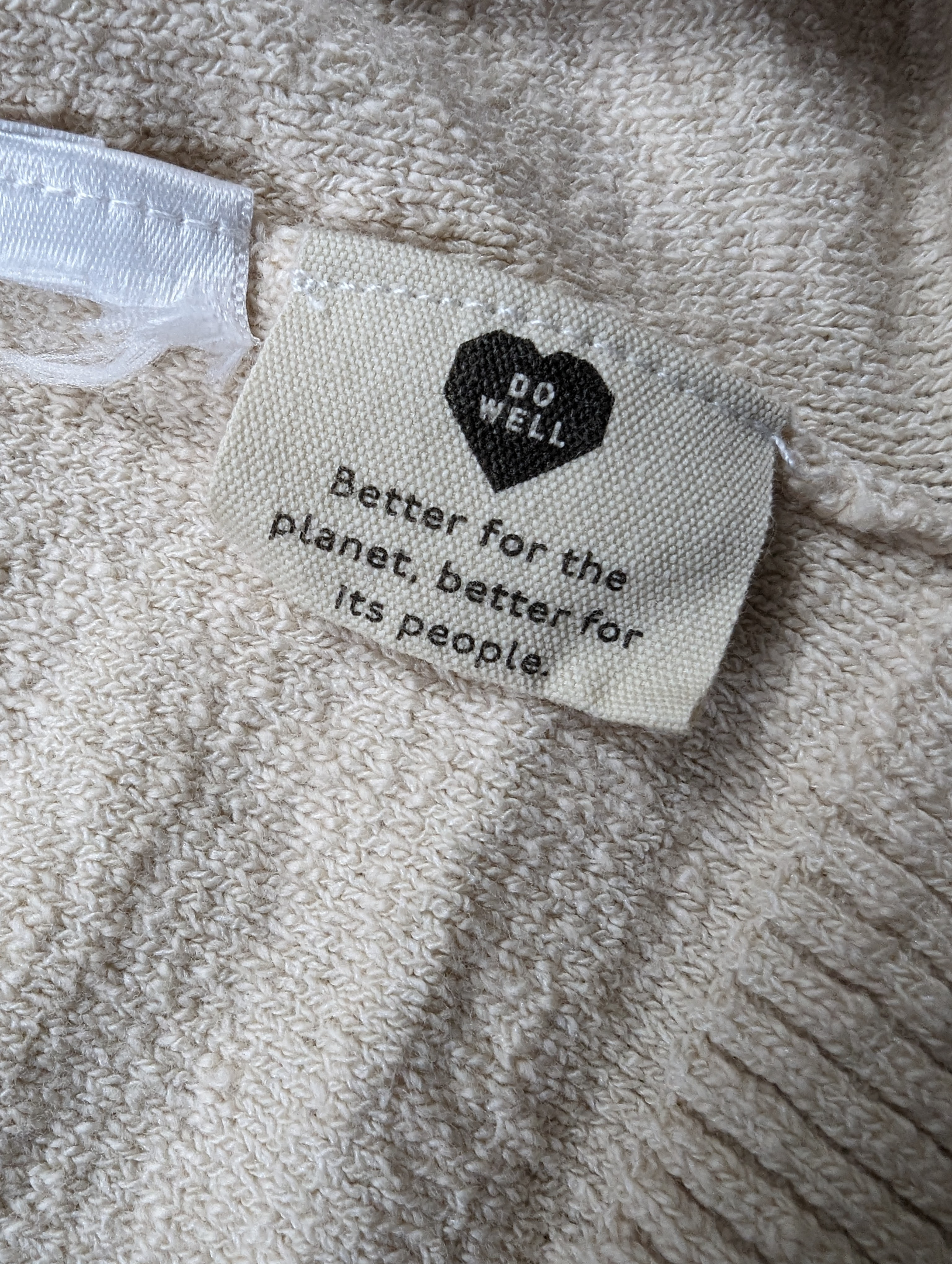 MADEWELL Brampton Crop Cardigan Sweater Ivory Cream Size XS Keep things short and simple this season with this cropped cardigan that doubles as a top. It's easy, box