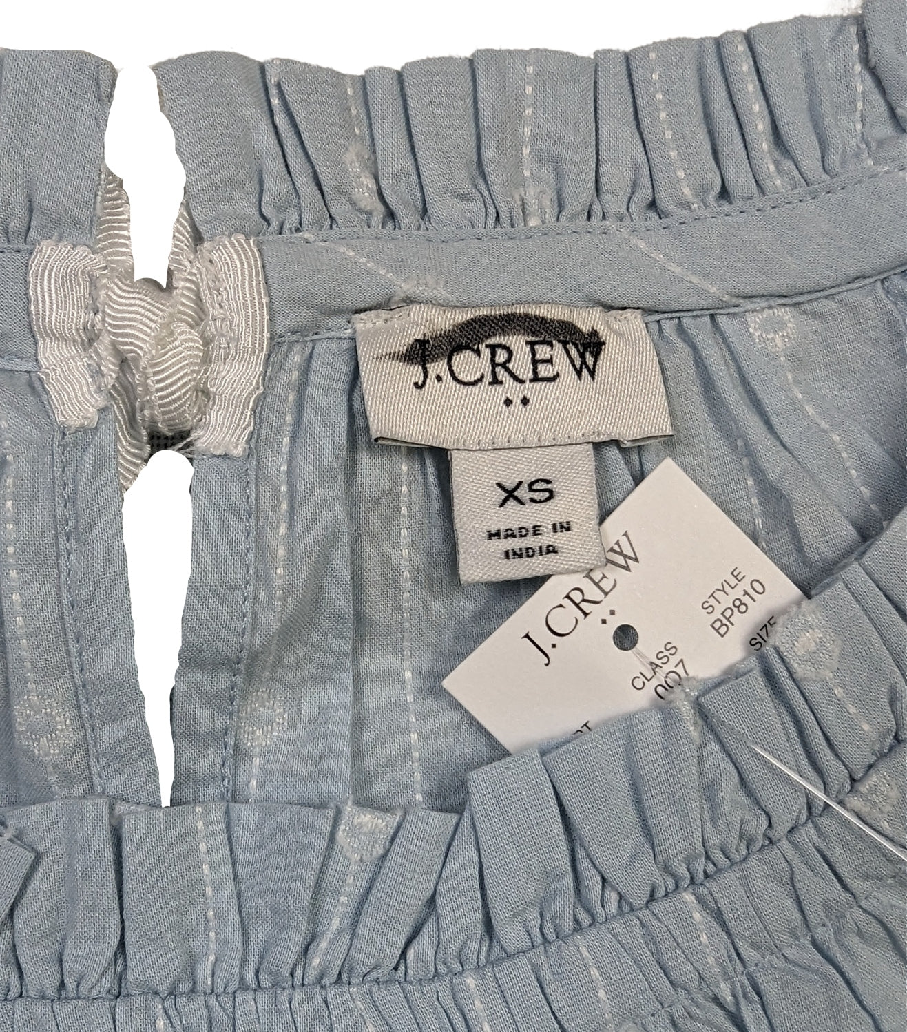 J Crew Light Blue Smock Neck Long Sleeve Blouse Size XS Get ready to add some playfulness to your wardrobe with this J Crew light blue blouse. The smock neck and ruf