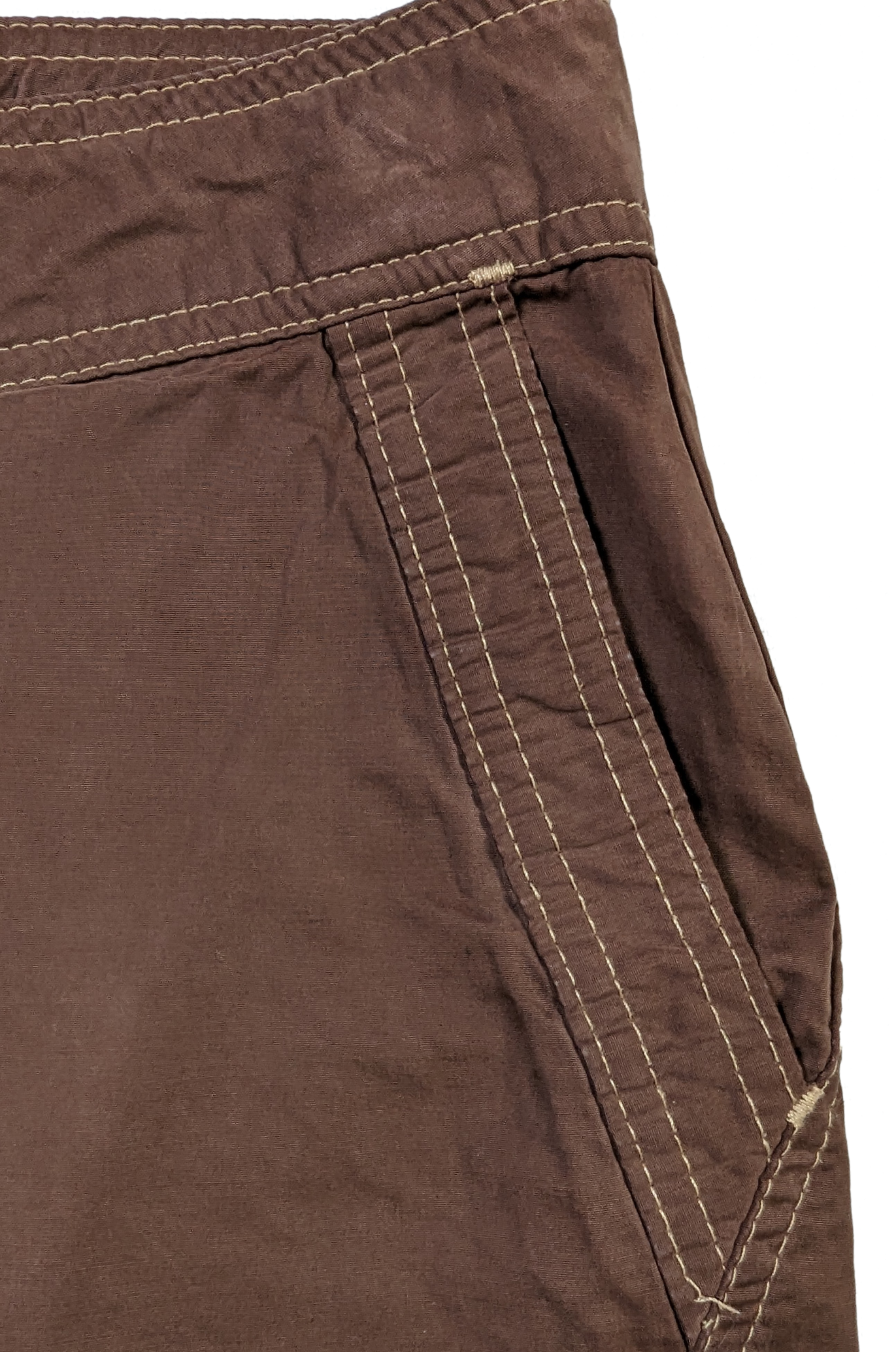prAna Brown Outdoor Hiking Shorts Size Medium Unleash your adventurous spirit with these Prana outdoor hiking shorts. The medium size, 5.5 inseam, and white topstitc