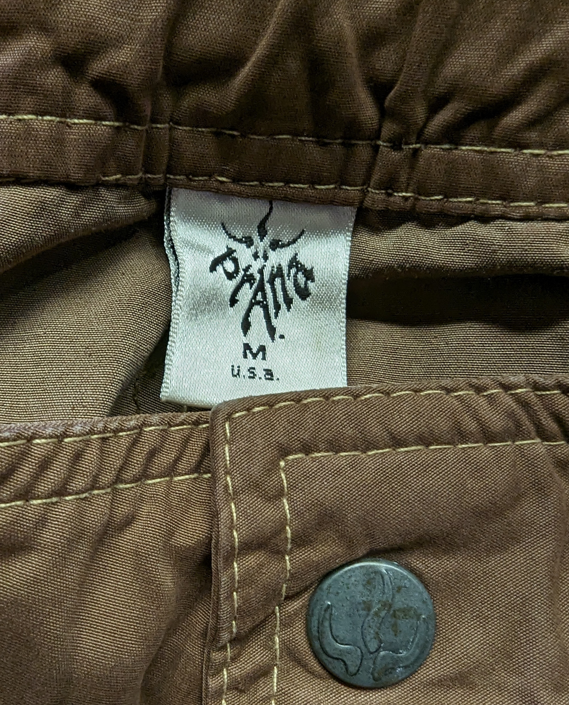 prAna Brown Outdoor Hiking Shorts Size Medium Unleash your adventurous spirit with these Prana outdoor hiking shorts. The medium size, 5.5 inseam, and white topstitc