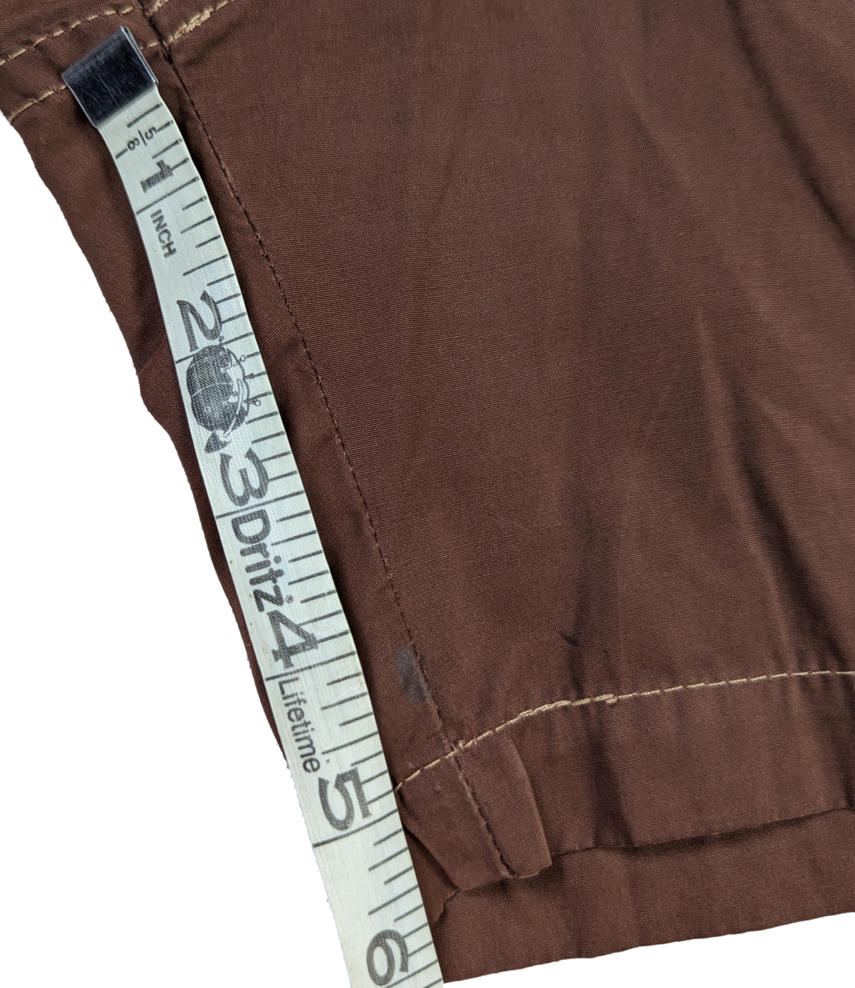 prAna Brown Outdoor Hiking Shorts Size Medium Unleash your adventurous spirit with these Prana outdoor hiking shorts. The medium size, 5.5 inseam, and white topstitc