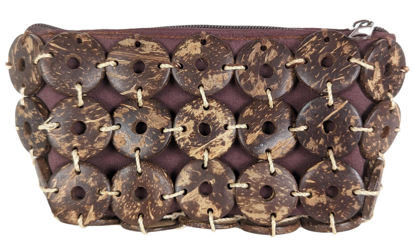 Coconut button Coin PurseCute little coin purse for all your little goodies!  Just the right size for purse or pocket!Measurements:  L - 5 1/2"  W - 2"  L - 3"    HandbagCoconut button Coin PurseCoconut button Coin Purse