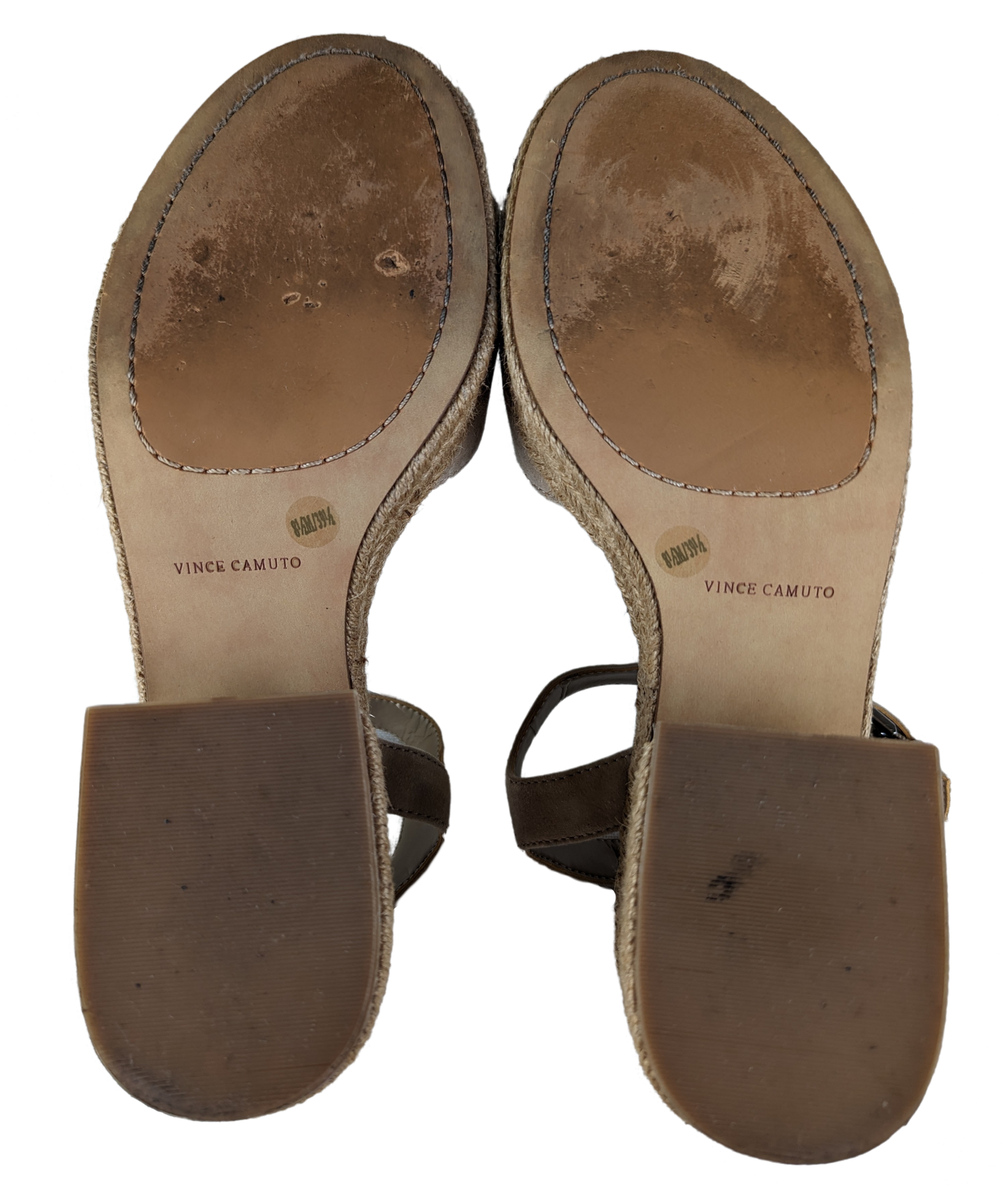 Vince Camuto Ranelli Platform Sandal Size 8 1/2 Your go-to summer sandal for city strolls, vacation tours and beach days. The Ranelli is crafted with a curved toe st
