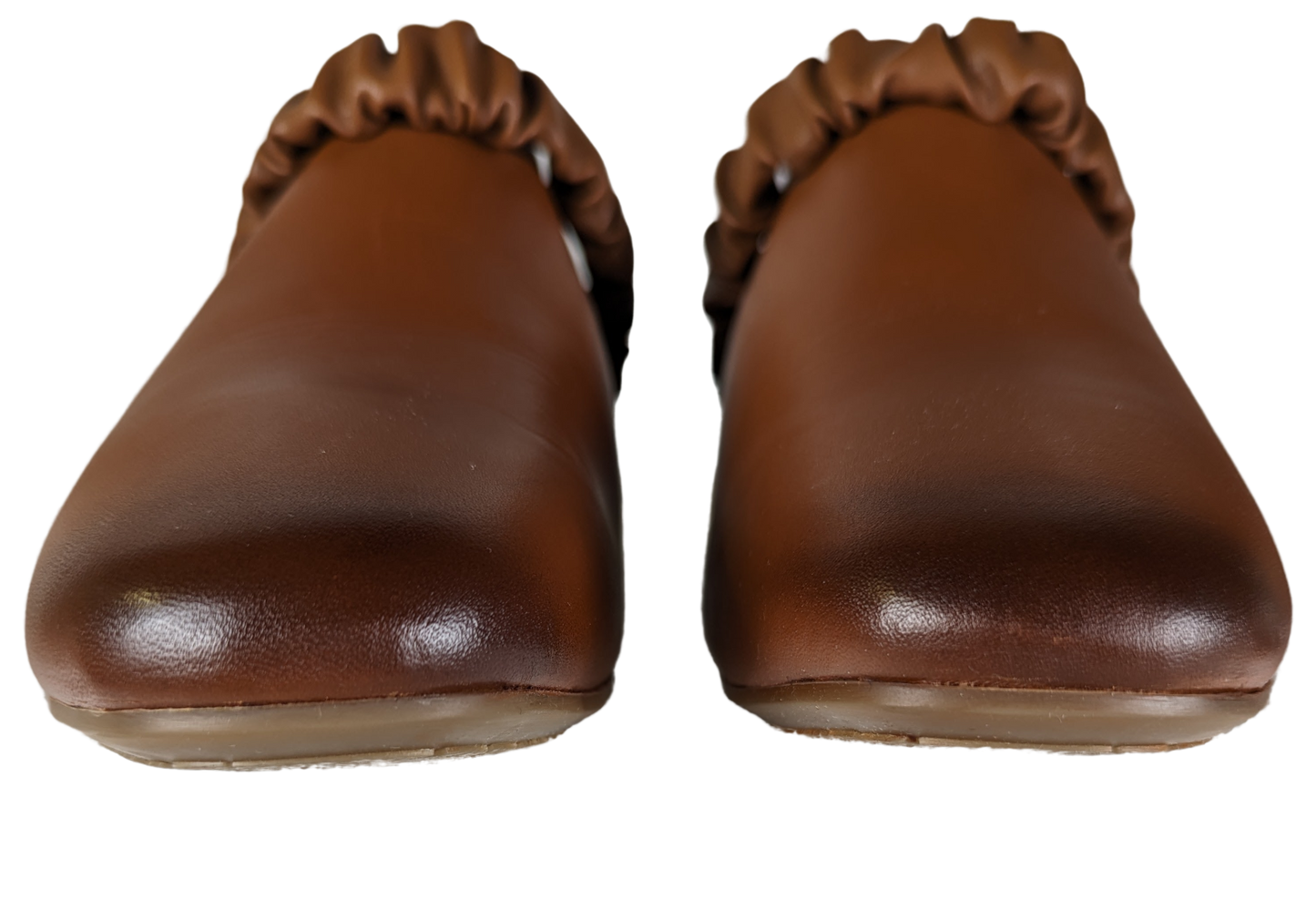 Earth Origins Ren Mule with Adjustable Back Size 7 1/2 W NIB Introducing the Earth Origins Ren Mule - the perfect combination of comfort and style. With a flexible f