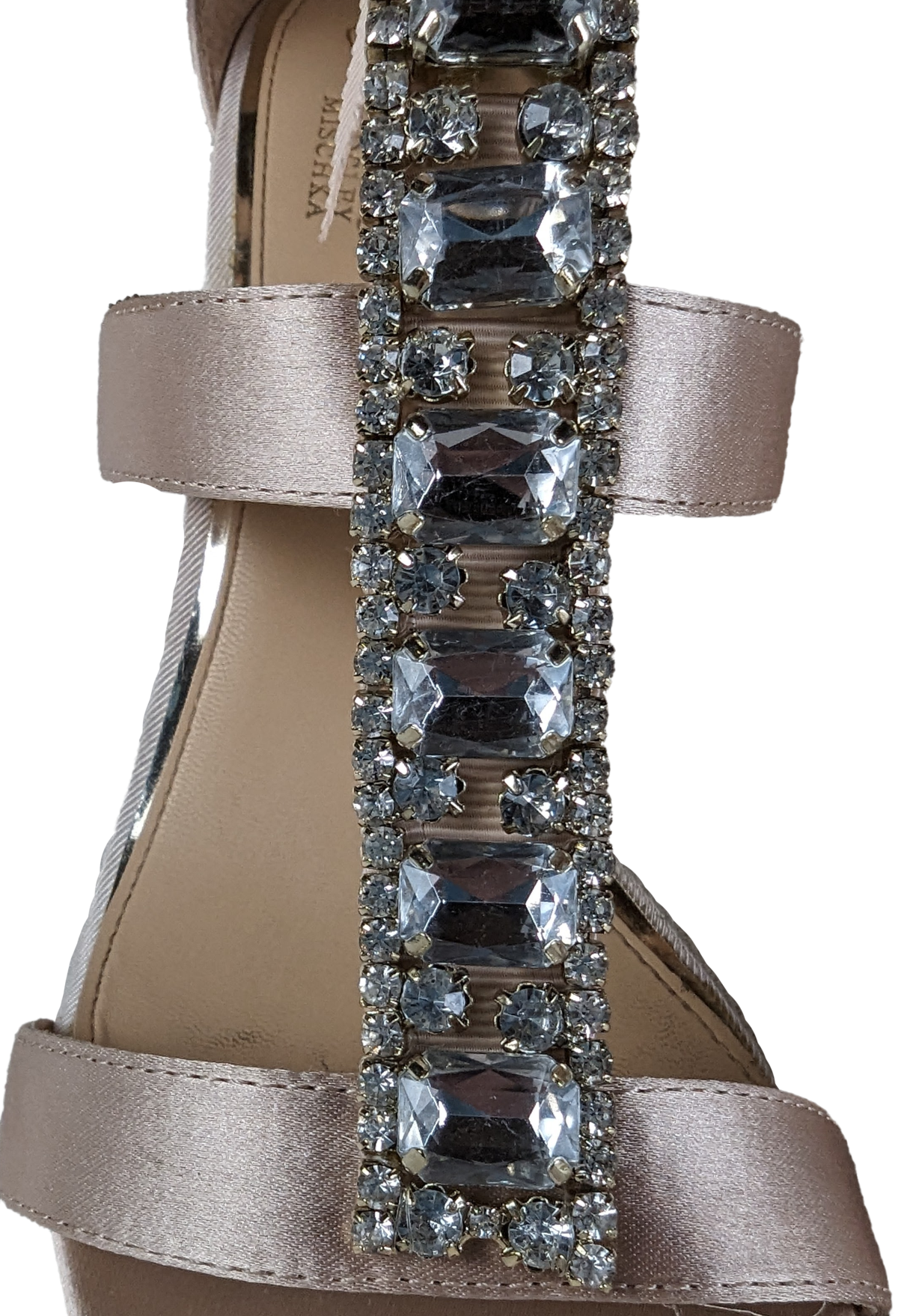 Badgley Mischka Jewel Henderson Heels in Champagne Size 8 EUC Elevate your style with these stunning Badgley Mischka Jewel HENDERSON Champagne Sandals. Featuring Rib