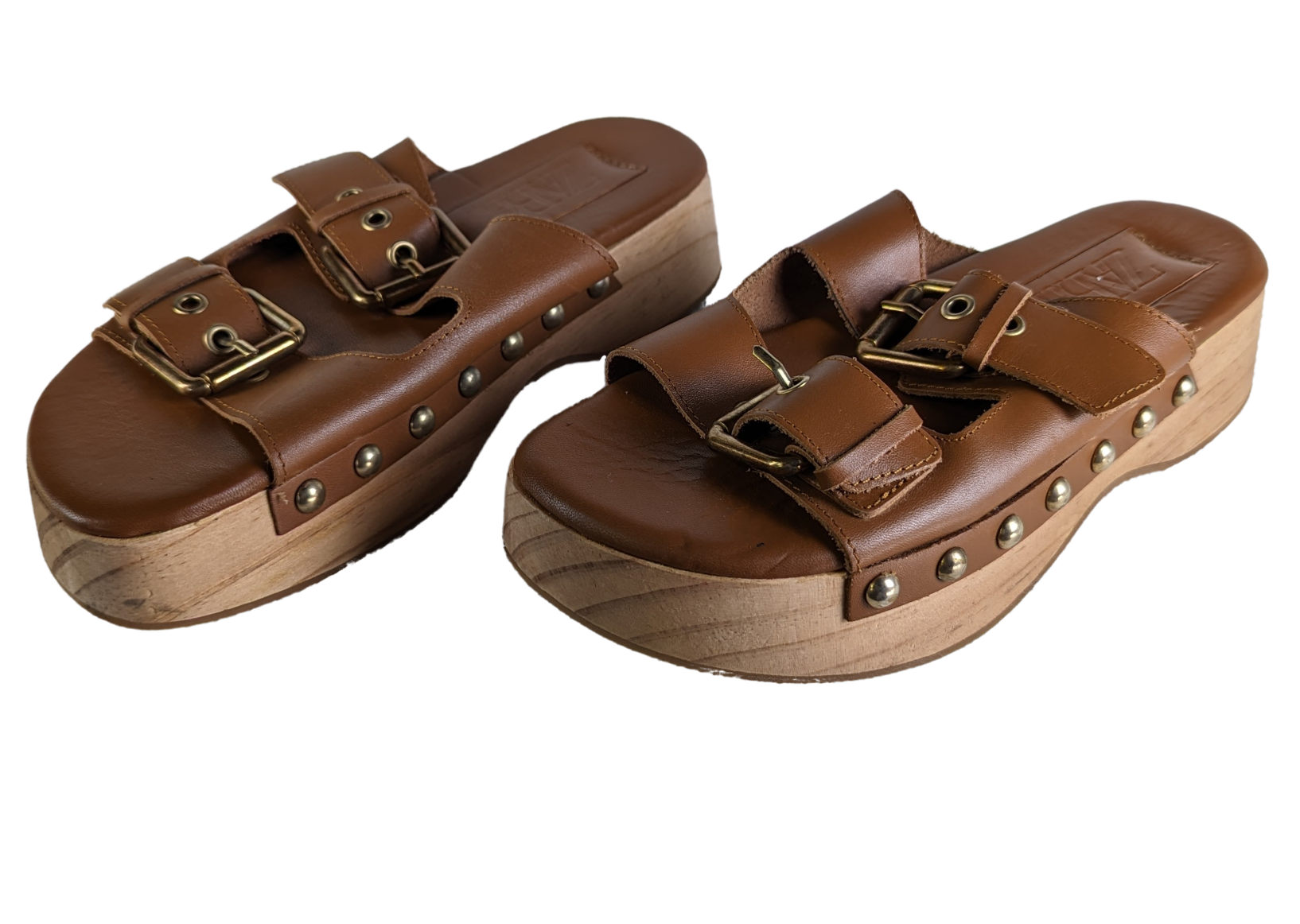 Zara Wood Platform Leather Buckle Slide Size 38 EUC Elevate your style with Zara's Wood Platform Leather Buckle Slides! The gold tone hardware and stud detail add a