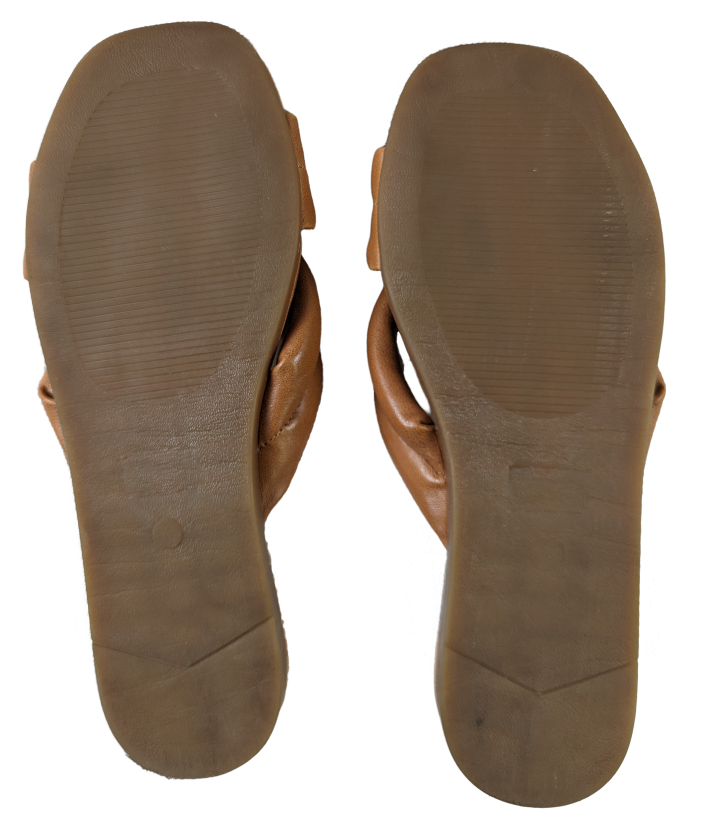 Hotter Rimini Slip-on Sandals Size 7 1/2W This high-style slip-on sandal doesn't compromise on comfort. A modern sandal from its crossover design, Rimini's straps ar