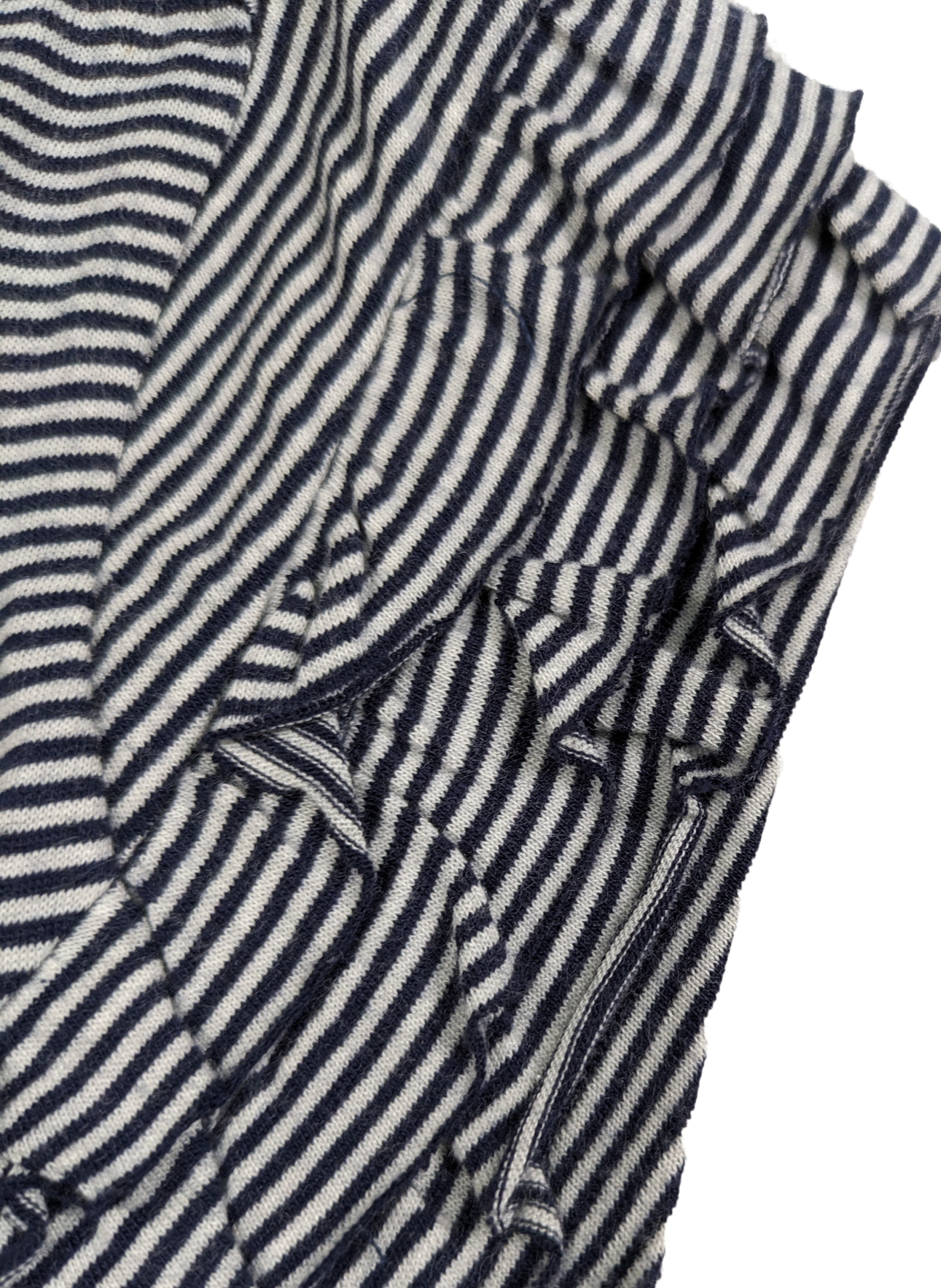 Tommy HIlfiger Striped Cap-Sleeve T Shirt with Ruffle Sleeves Size MStep up your t-shirt game with the Tommy Hilfiger Striped Cap-Sleeve T Shirt! Made with this navy