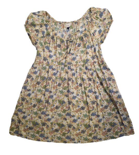 Universal Thread Floral Print Sun Dress Size Medium This Universal Thread sun dress will have you feeling like a blooming flower! With puff sleeves, side pockets and