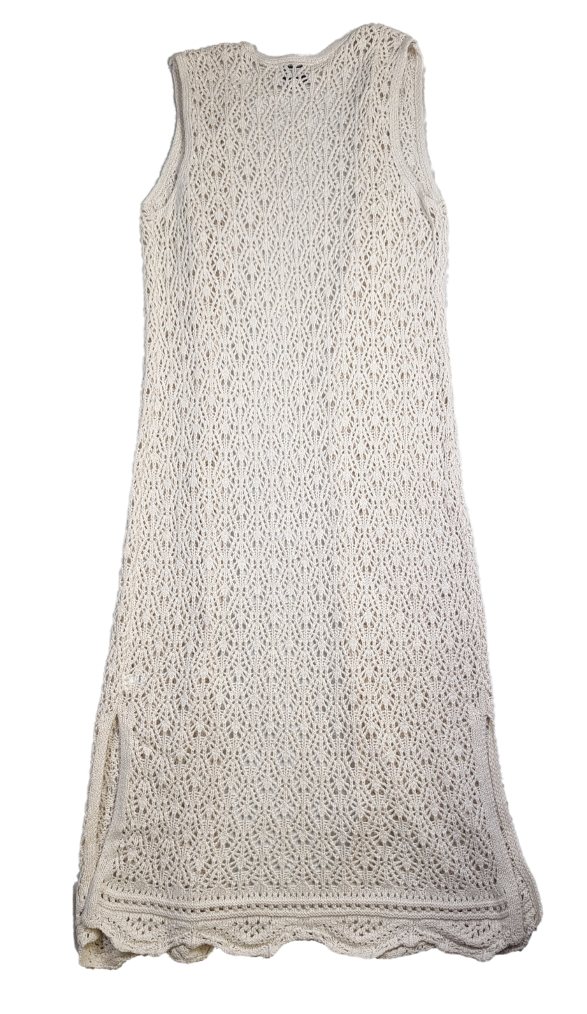 Freshman 1996 Crochet Long Vest Size Medium Embrace your inner boho with our Freshman 1996 Crochet Long Vest! Made with intricate crochet detailing, this vest is fre