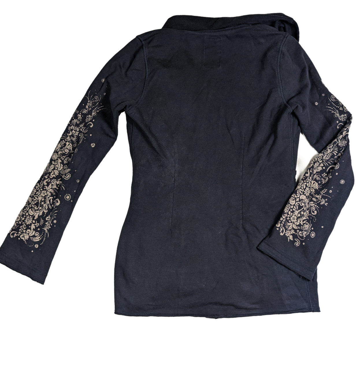 Lucky Brand Wrap Kimono Jingo Stay cozy and on-trend with the Lucky Brand Jacket. The attached belt cinches at the waist for a flattering fit, while the boho design