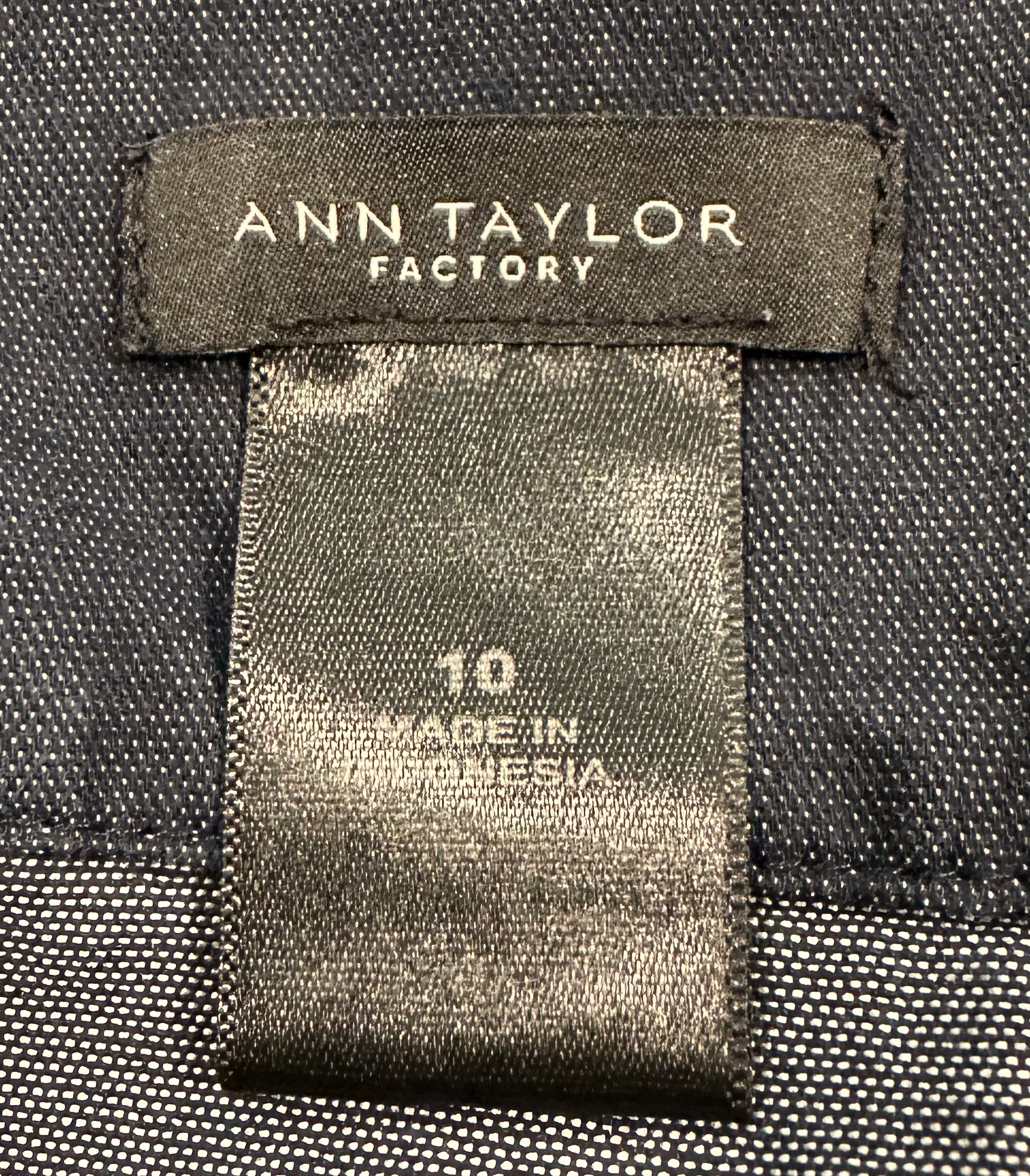 Ann Taylor FactoryThe Ann Taylor Factory short faux wrap skirt is a sophisticated yet effortless wardrobe staple. Crafted in a dark denim look and lightweight material, this faux wrapSkirtsAnn Taylor Factory Short Faux Wrap Denim Look SkirtAnn Taylor Factory Short Faux Wrap Denim