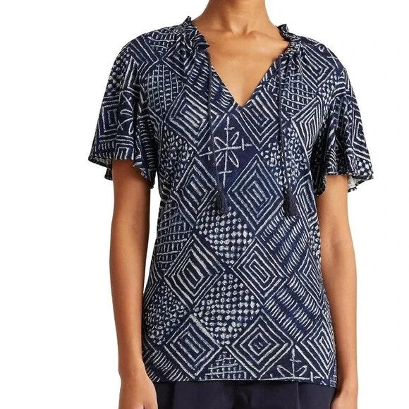 Lauren Ralph Lauren Blue & White Flutter Sleeve Linen Blend - size XL Step into sunny days with this playful navy blue and white print linen blend top from Lauren R