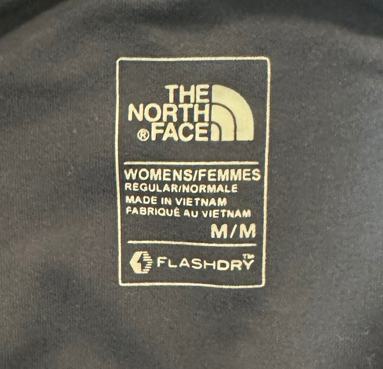 North Face Motivation High Rise Pants Crop Printed Flash Dry Navy Desert Flowers! These stylishly cropped, navy-blue pants are made with Flash Dry fabric, keeping you dry and coPantsThe North Face Motivation High Rise Pants Crop Printed Flash Dry Navy North Face Motivation High Rise Pants Crop Printed Flash Dry Navy Desert Flower