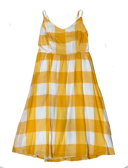 Old NavyMake a statement in this sunny Old Navy yellow & white gingham sundress! Fully lined for total comfort with adjustable straps, a flattering V-neck, and an elastiDressesOld Navy Yellow & White Gingham SundressNavy Yellow & White Gingham Sundress