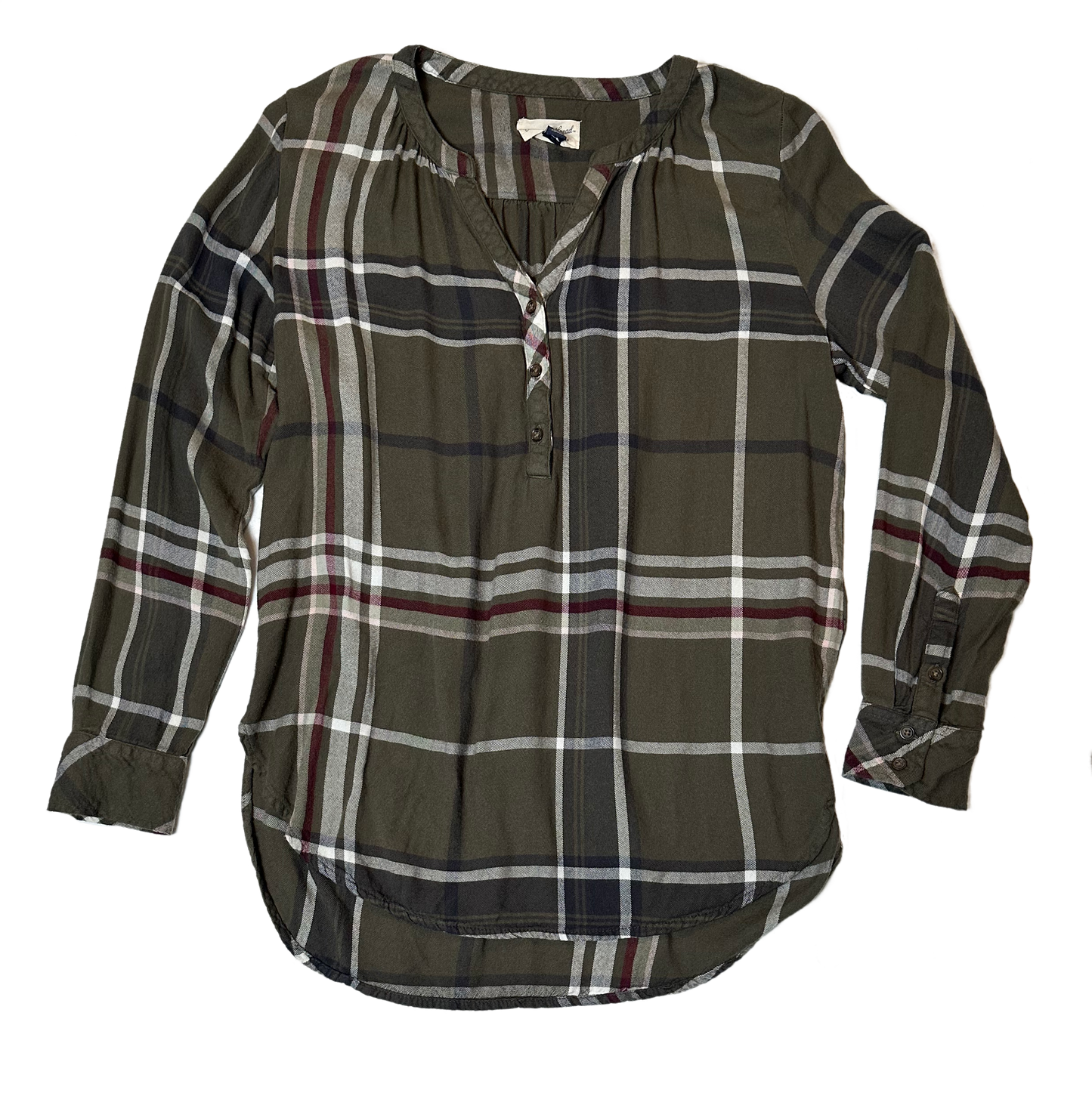 Universal ThreadsStay cozy in this Universal Threads olive green plaid henley flannel! Snuggle up in its ultra-soft fabric and long sleeves, perfect for when the temps take a dip. ItShirtUniversal Threads Olive Green Plaid Henley FlannelUniversal Threads Olive Green Plaid Henley Flannel