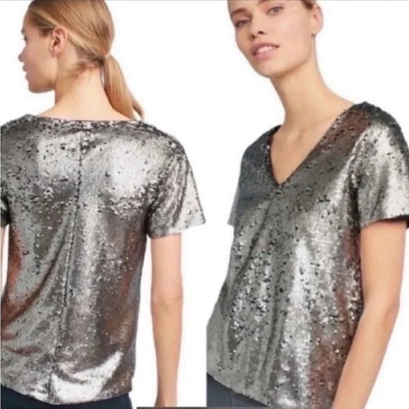 Vanessa Virginia Anthropologie Silver Sequin Short Sleeve Top size Lar Shimmer and shine in this fully lined Vanessa Virginia Anthropologie silver sequin top. With a