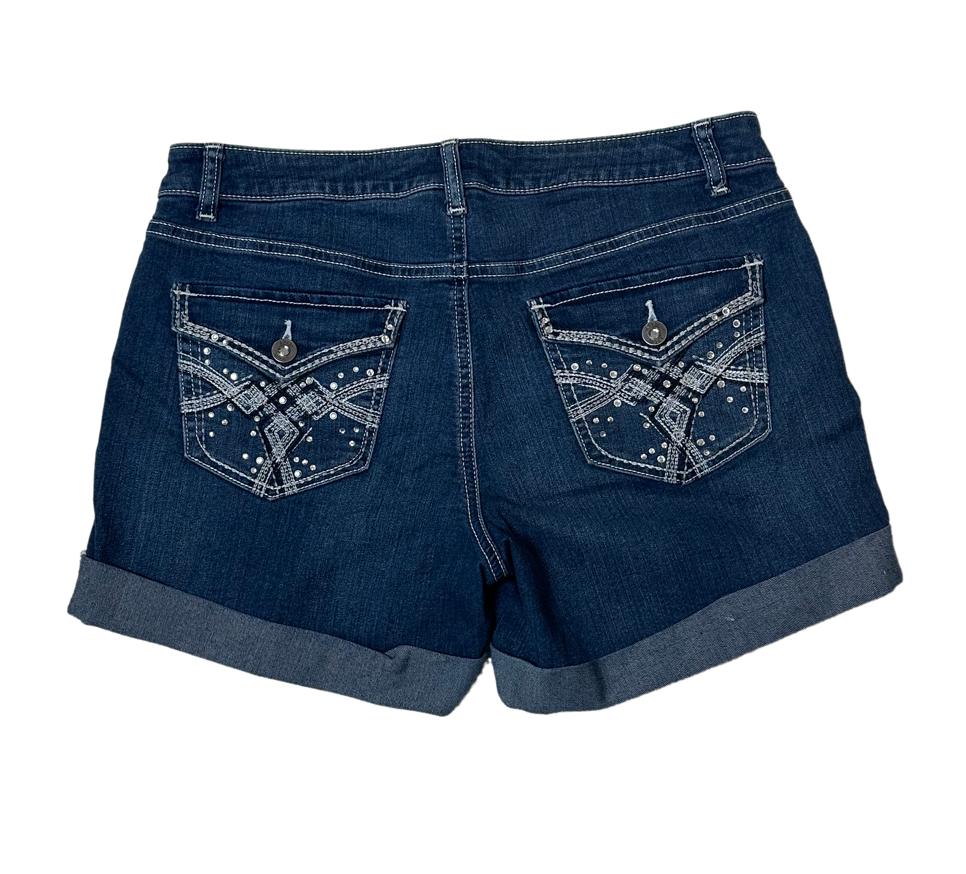 Apt 9 Denim Shorts with Embellished PocketsBe the envy of beach-goers everywhere with these sassy Apt 9 denim shorts! Featuring cuffed hems and embellished back pockets, they'll bring a bit of extra pizzazz tShortsApt 9 Denim Shorts with Embellished PocketsApt 9 Denim Shorts