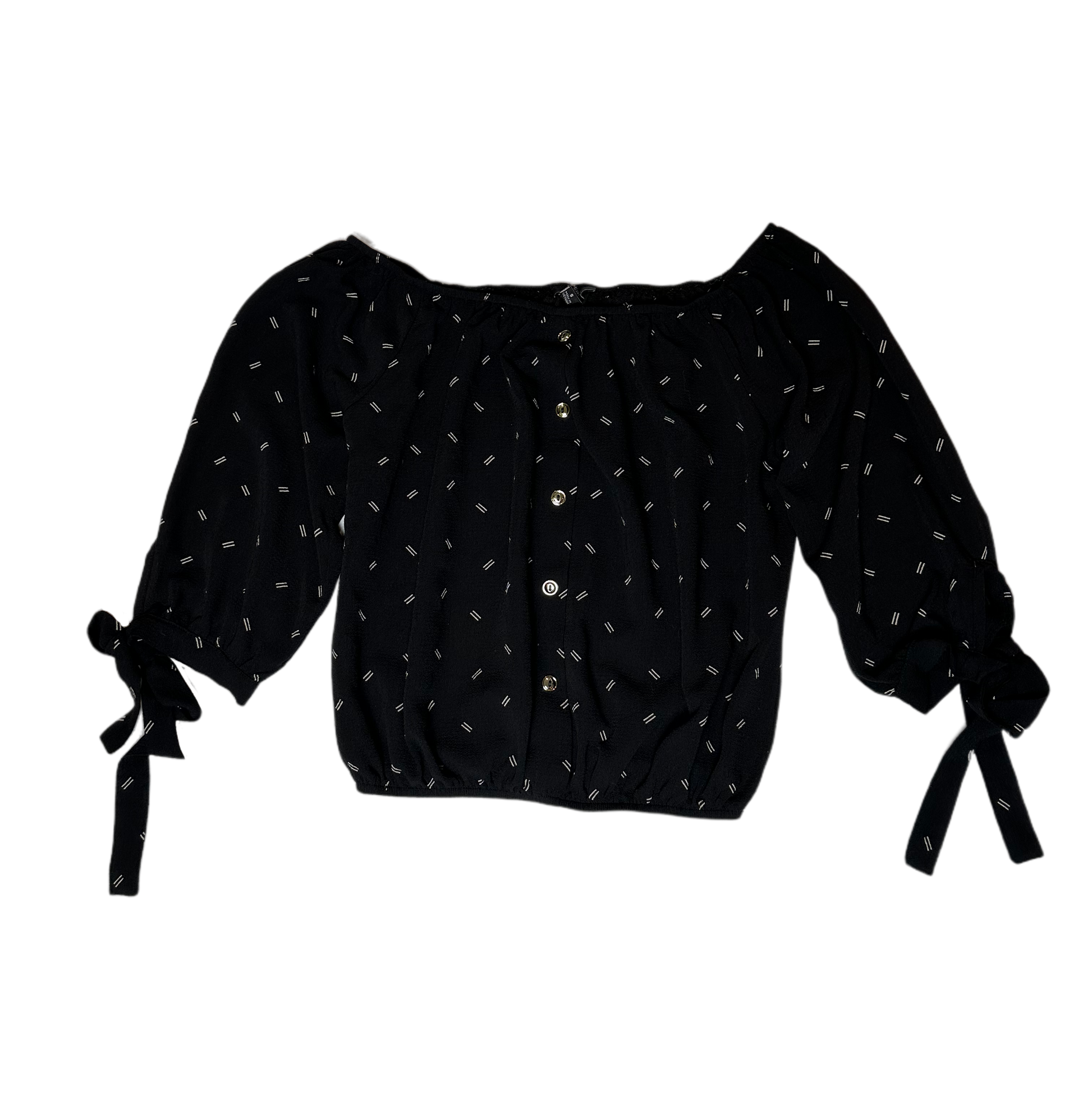 Papermoon Black with White Print Shirt with Ties at Sleeve. Cropped with an elastic waist and faux button front, it'll have you looking casually fashionable. Not to mention, thShirtPapermoon Black with White Print Shirt with Ties at SleevesWhite Print Shirt