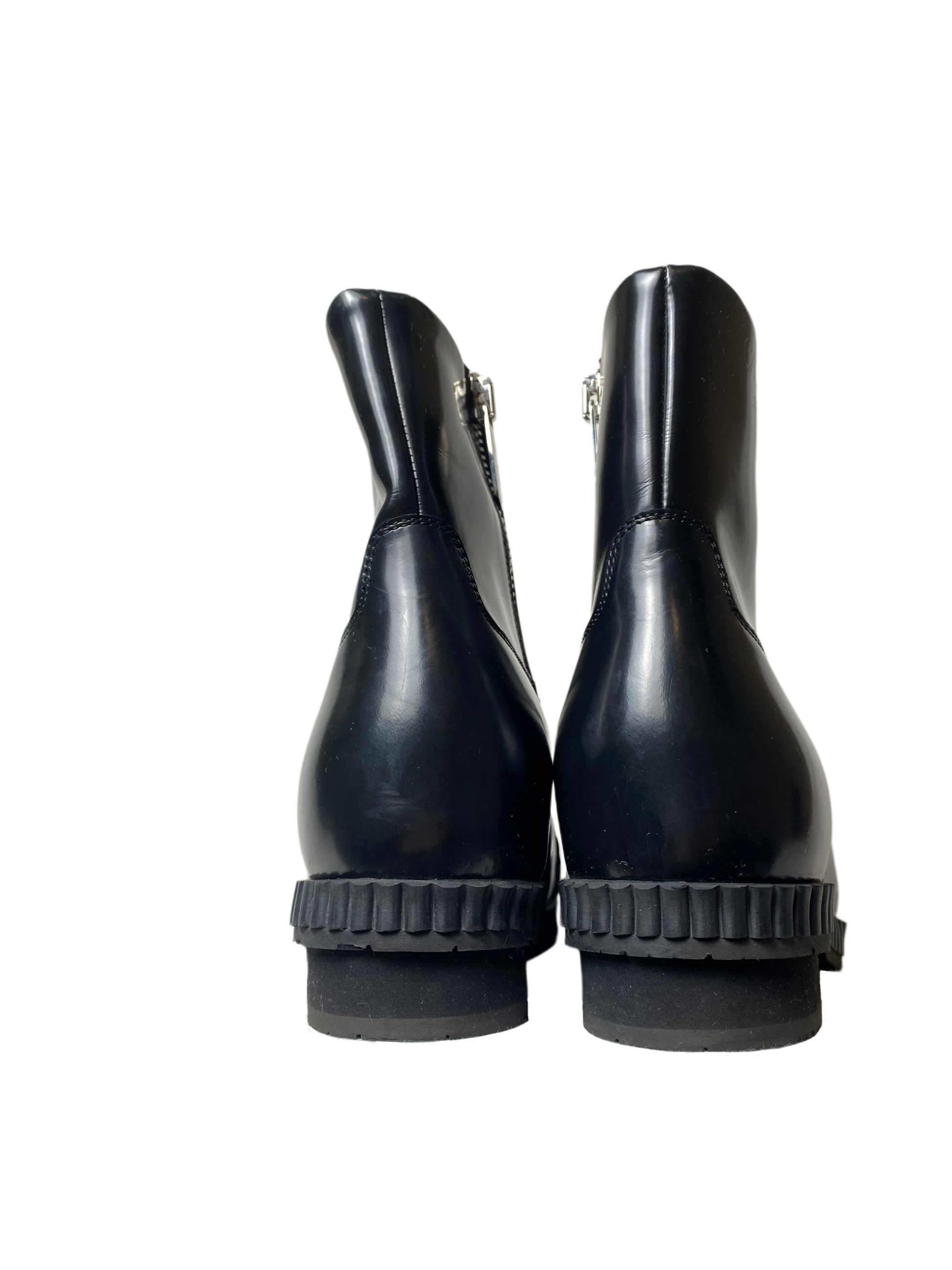 Calvin KleinStep up your fashion game with these Calvin Klein Deicine Spazzolato (205W39NYC) black leather ankle boots! These sleek and stylish boots are dressed to kill with a ShoesCalvin Klein Deicine Spazzolato Black Leather Ankle BootsCalvin Klein Deicine Spazzolato Black Leather Ankle Boots