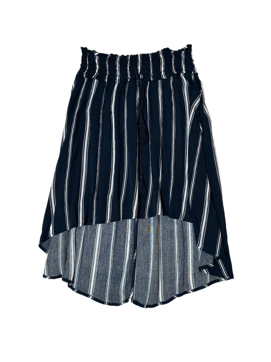 Cotton-On Short High Low Navy Blue & White Stripe Skirt pattern on lightweight fabric. Its high-low hem and elastic drawstring waistline make it the perfSkirtsCotton-On Short High Low Navy Blue & White Stripe SkirtShort High Low Navy Blue & White Stripe Skirt