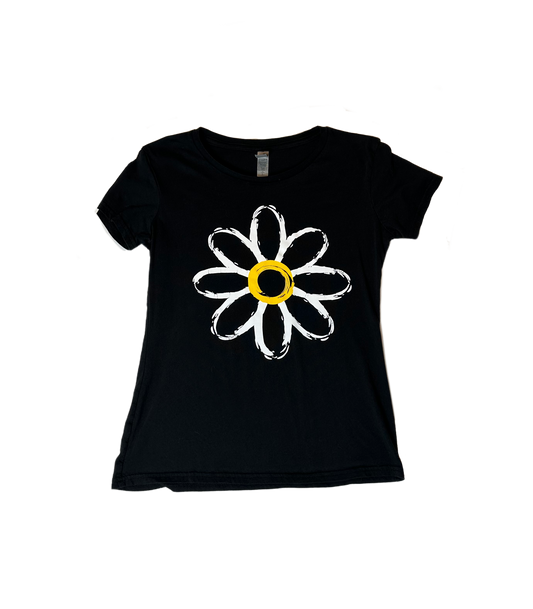 Instant Message Instant Message Black T-Shirt with White Daisy Printt! This comfortable style is perfect for a laid-back outfit, with its classic short sleeves, crew neck, and chShirts & TopsInstant Message Black T-Shirt with White Daisy PrintInstant Message Black