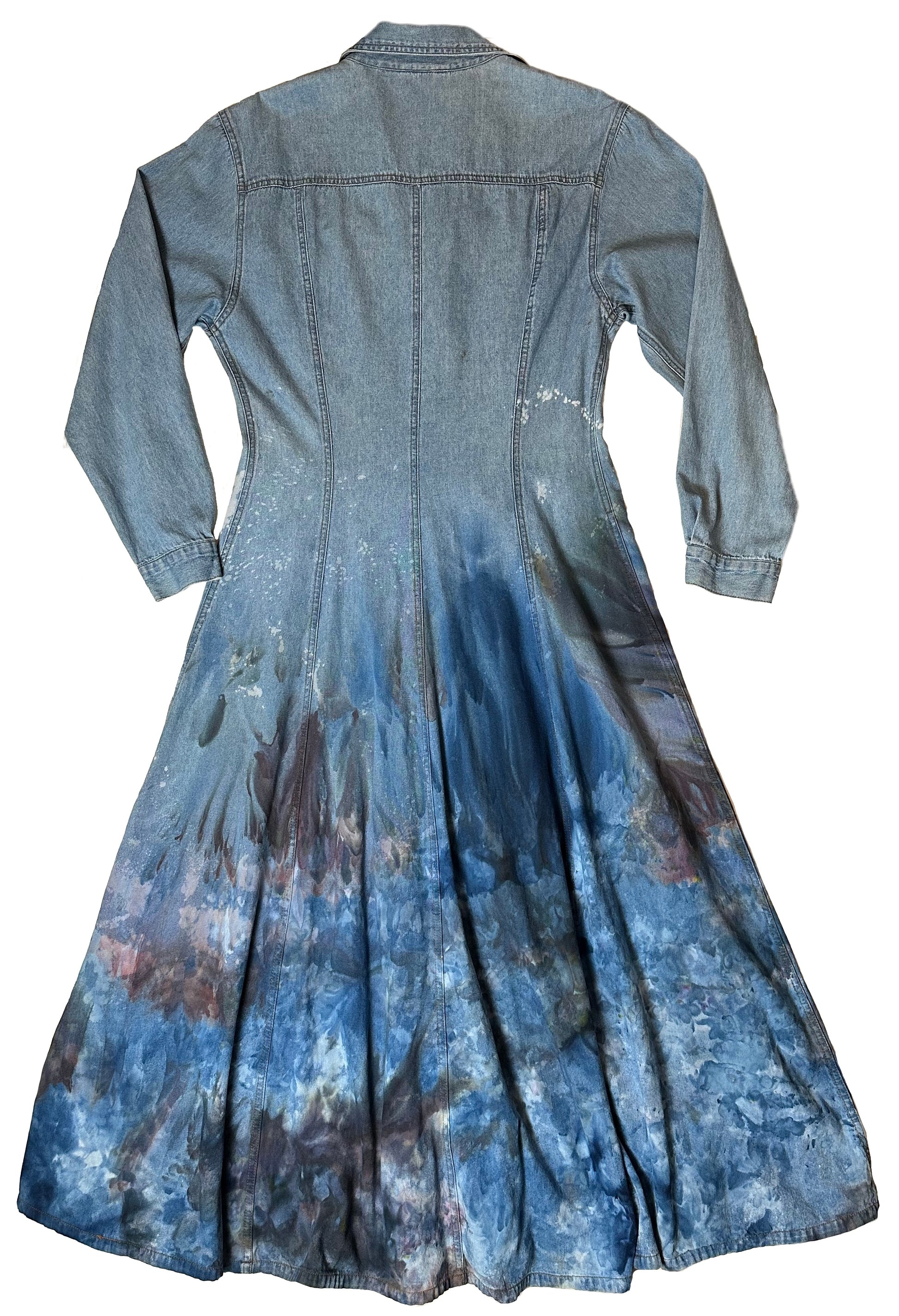 REFRESHED - Style & Co. Button Front Vintage Denim Shirt Dress Hand DyREFRESHED - Style & Co. Button Front Vintage Denim Shirt Dress Hand Dyed Cotton size 8
Elevate your wardrobe with our REFRESHED Style & Co. Button Front Vint