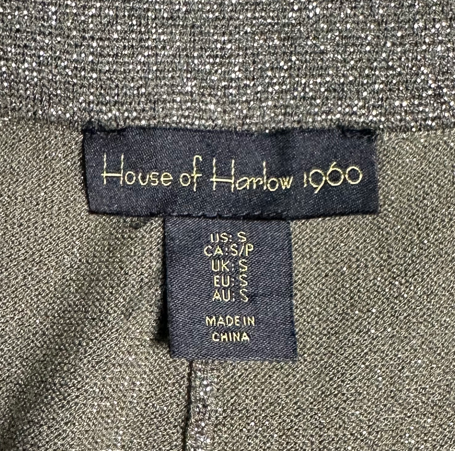 House of Harlow 1960Step out in luxury with the House of Harlow 1960 green sparkle wide leg pants. Crafted from a beautiful dark green fabric, these pants feature a subtle silver sparklPantsHouse of Harlow 1960 Green Sparkle Wide Leg PantsHarlow 1960 Green Sparkle Wide Leg Pants