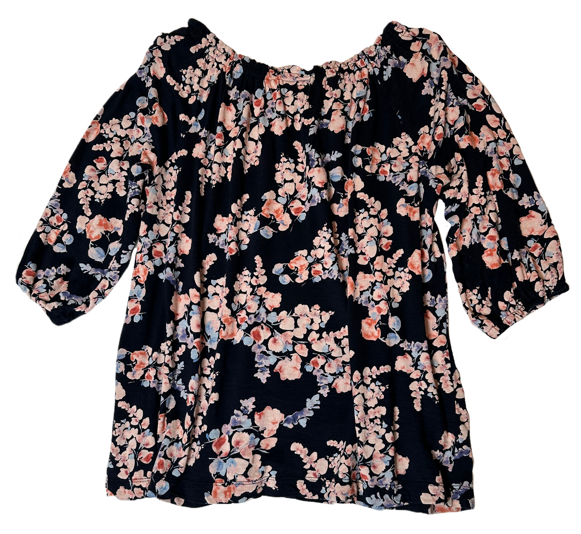 J Jill Navy Blue Floral Print Elastic Crew Neck Shirt with 3/4 Sleeves Style up your wardrobe with this J Jill navy blue floral-print top! The elastic crew neck and 3/4 sleeves give you a flirty look (without needing to get too flirty!)