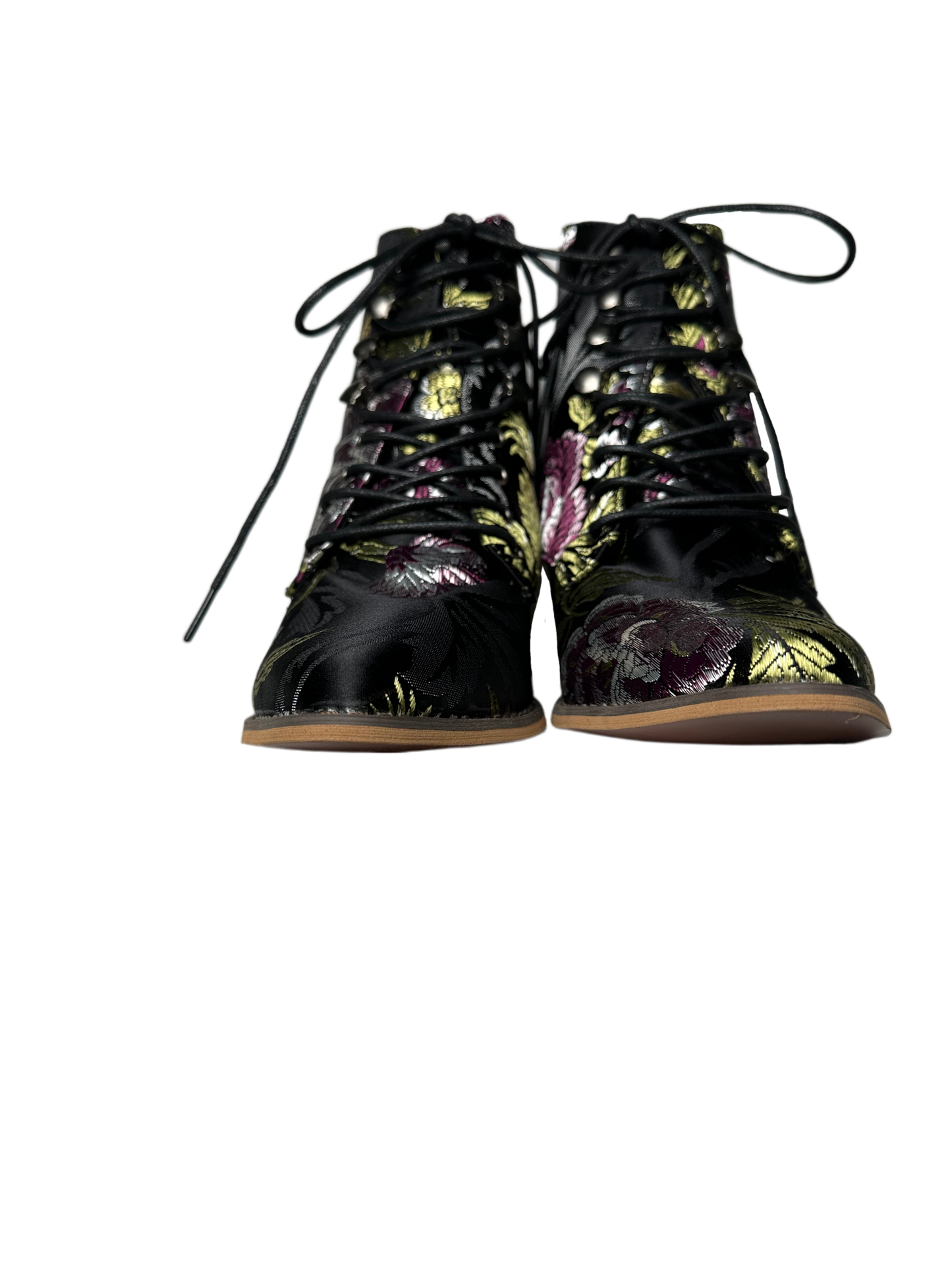 No BrandLook stylish while wearing this beautiful floral ankle boot. It features a bright floral embroidered fabric upper and a light block wood heel for a slightly western ShoesBeautiful Floral Fabric Lace Up Ankle Boot with Light Wood HeelBeautiful Floral Fabric Lace