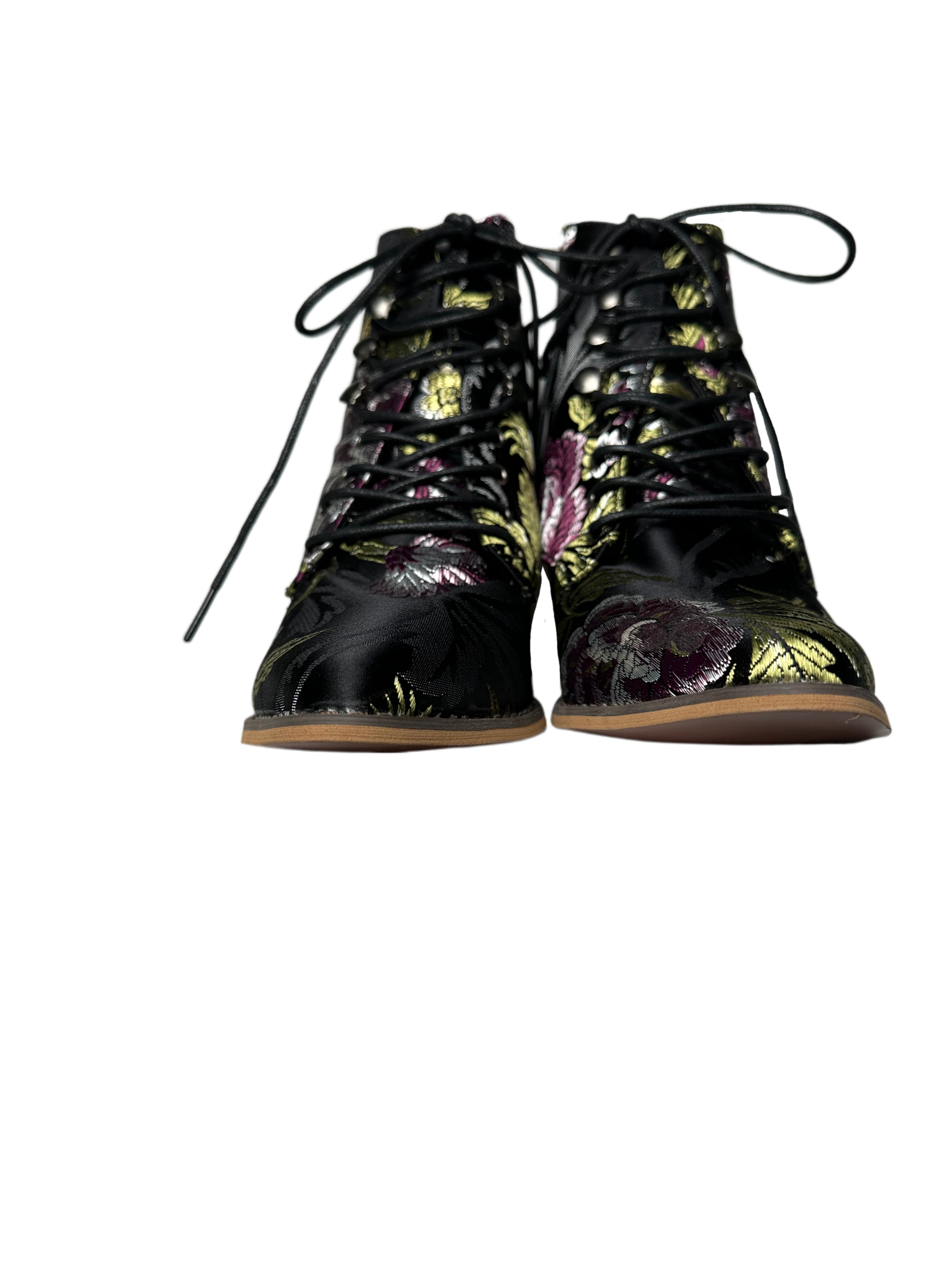 No BrandLook stylish while wearing this beautiful floral ankle boot. It features a bright floral embroidered fabric upper and a light block wood heel for a slightly western ShoesBeautiful Floral Fabric Lace Up Ankle Boot with Light Wood HeelBeautiful Floral Fabric Lace