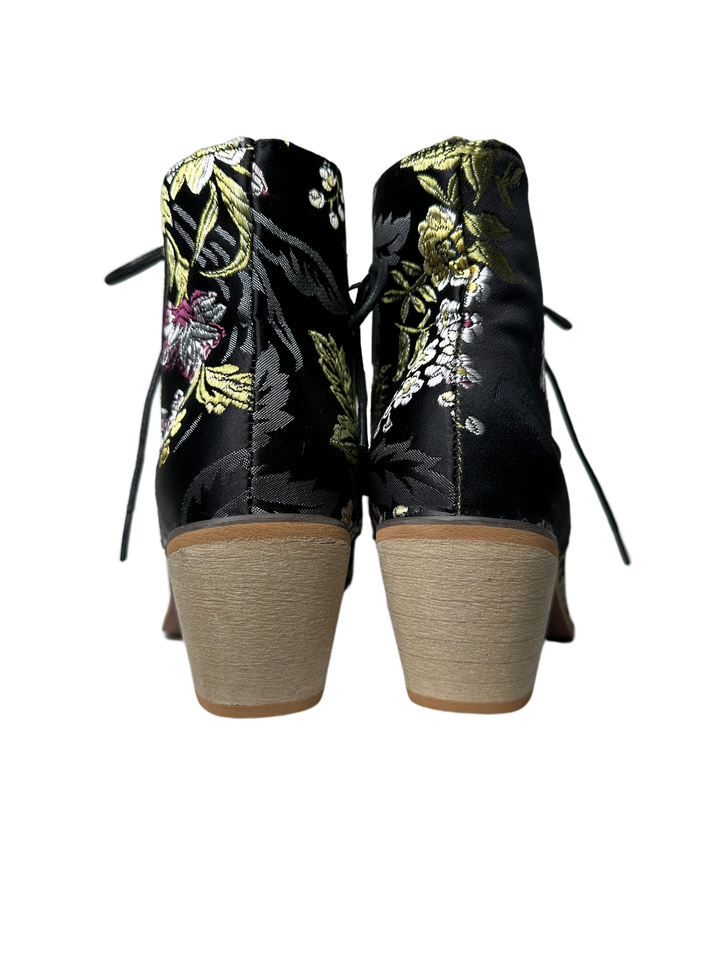 No BrandLook stylish while wearing this beautiful floral ankle boot. It features a bright floral embroidered fabric upper and a light block wood heel for a slightly western ShoesBeautiful Floral Fabric Lace Up Ankle Boot with Light Wood HeelBeautiful Floral Fabric Lace