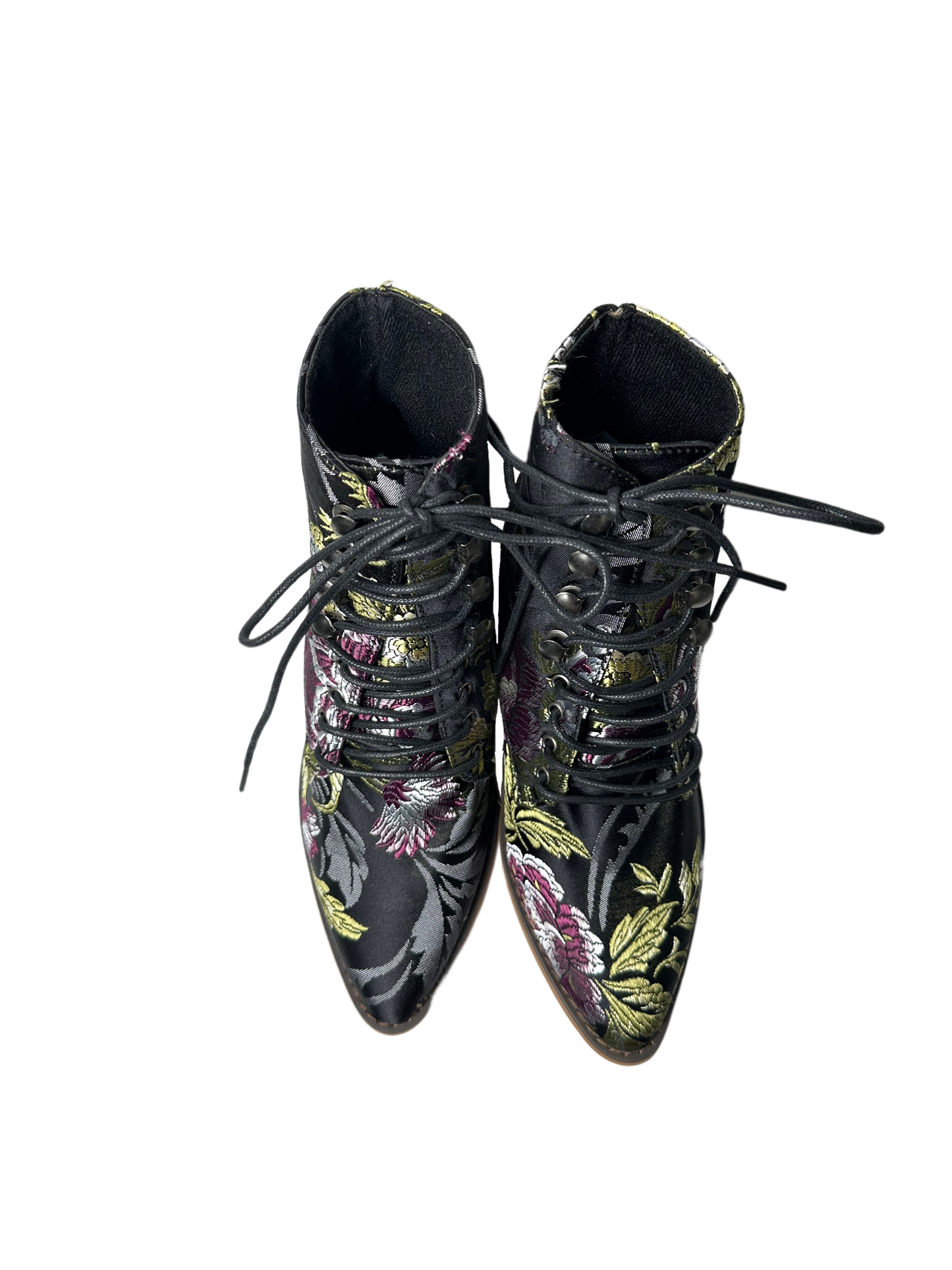 No BrandLook stylish while wearing this beautiful floral ankle boot. It features a bright floral embroidered fabric upper and a light block wood heel for a slightly western ShoesBeautiful Floral Fabric Lace Up Ankle Boot with Light Wood HeelBeautiful Floral Fabric Lace