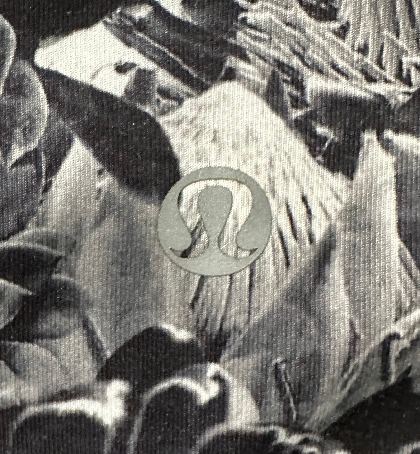 LululemonFeel flower-power strong in these fashionable Lululemon Black & Grey Floral Print Cropped Leggings! Their cropped style offers breathability and comfort, while tLeggingsLululemon Black & Grey Floral Print Cropped LeggingsLululemon Black & Grey Floral Print Cropped Leggings