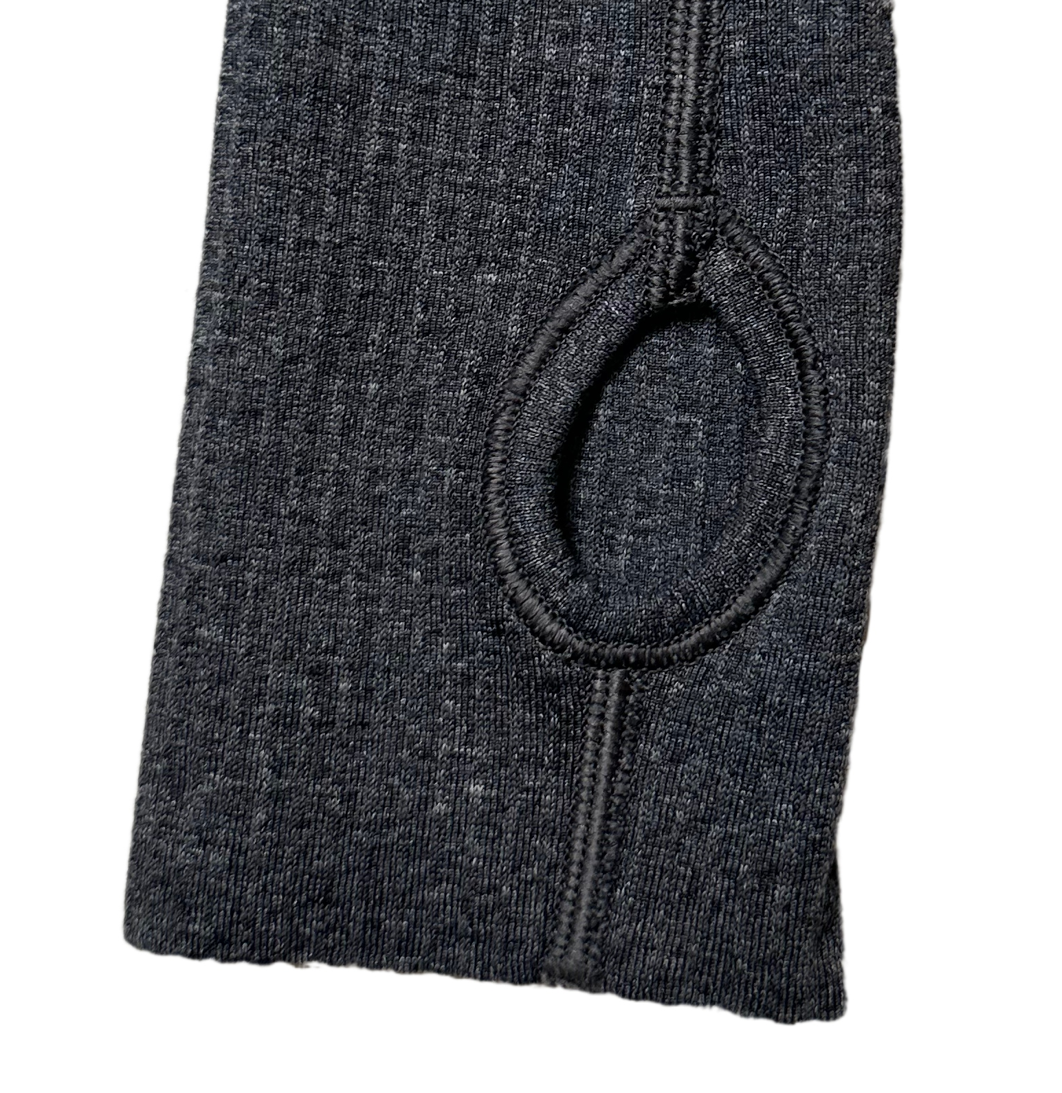LululemonStay warm and motivated with the Lululemon Long Sleeve Grey Swiftly Tech Top! This body-skimming fit is heather grey and provides thumb holes to keep your hands warmTopsLululemon Long Sleeve Grey Swiftly Tech TopLululemon Long Sleeve Grey Swiftly Tech Top
