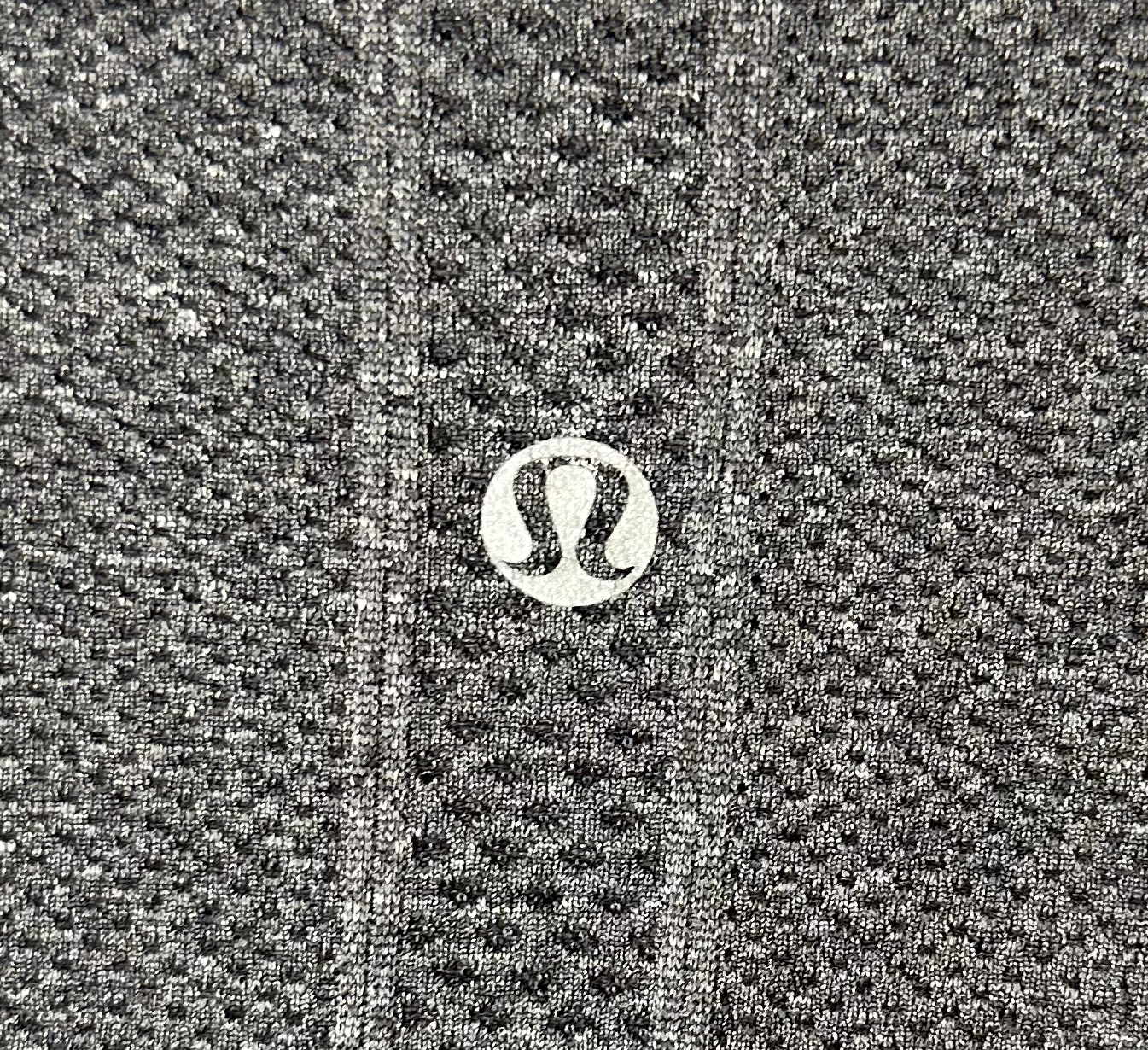 LululemonStay warm and motivated with the Lululemon Long Sleeve Grey Swiftly Tech Top! This body-skimming fit is heather grey and provides thumb holes to keep your hands warmTopsLululemon Long Sleeve Grey Swiftly Tech TopLululemon Long Sleeve Grey Swiftly Tech Top