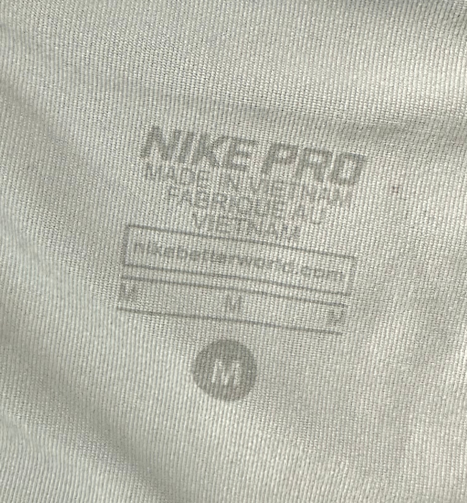 NikeStep up your game in these Nike Pro cropped leggings! Show off the cool and crazy graphic print in black and grey, while staying comfortable with their incredibly soLeggingsNike Pro Black and Grey Print Cropped LeggingsGrey Print Cropped Leggings