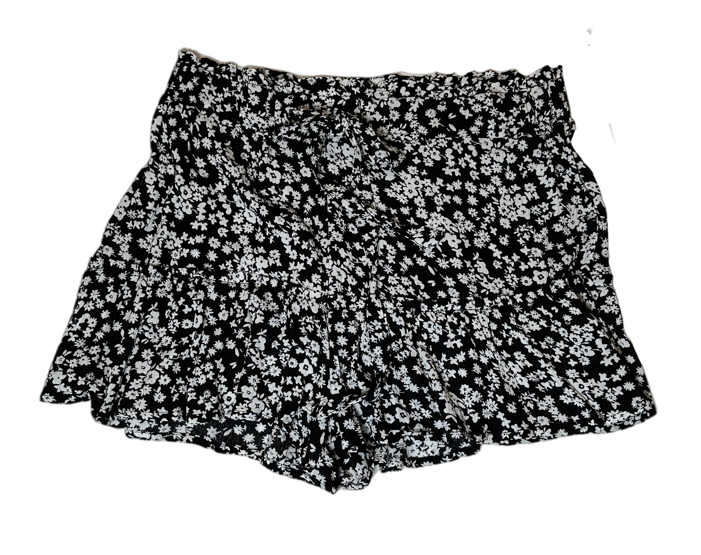 No BoundariesLook effortlessly stylish in these No Boundaries black & white print shorts! Featuring a unique and eye-catching black and white floral print that'll turn heads,ShortsNo Boundaries Black & White Print Ruffle Hem Tie Waist ShortsBoundaries Black & White Print Ruffle Hem Tie Waist Shorts