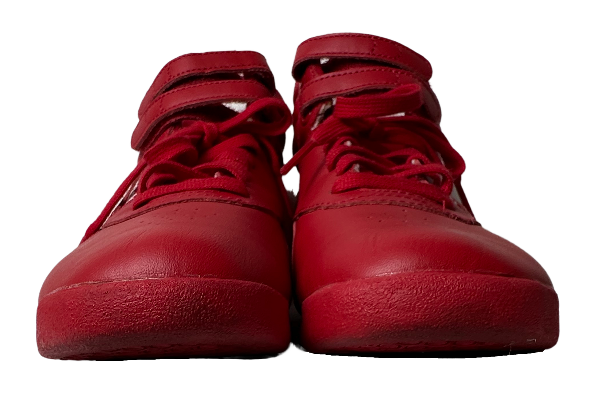 Reebok Women’s Freestyle Hi M43399 Red Leather Shoes Sneakers Size 7.5 Add some fiery fun to your shoe collection with these red hi-top sneakers. With a retro design