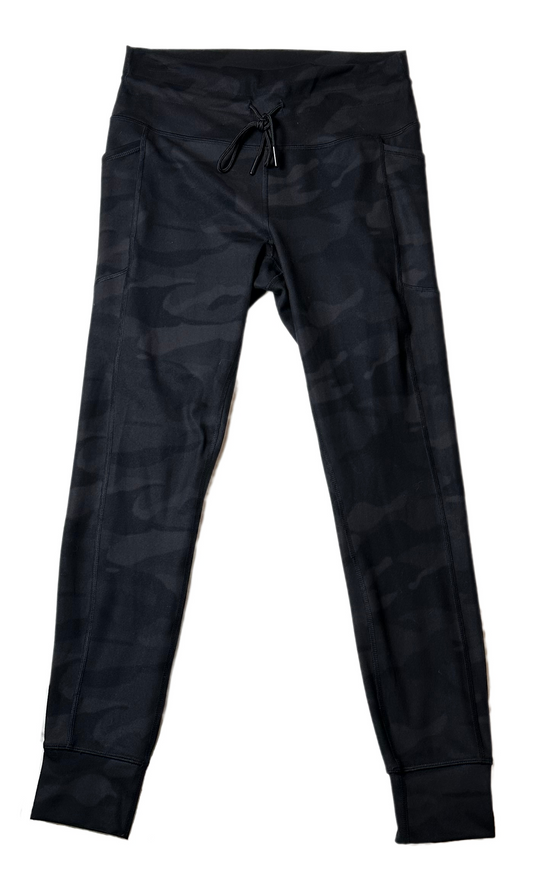 Spyder Active Black Camo Print Jogger Leggings Spyder Active black camo print jogger style leggings! These bad boys boast a drawstring waist to ensure your look is always comfortable, pLeggingsSpyder Active Black Camo Print Jogger LeggingsSpyder Active Black Camo Print Jogger Leggings