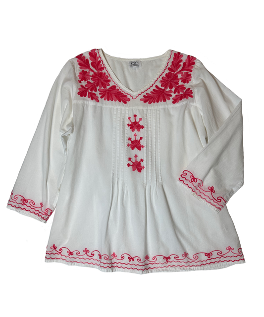 CC Chic Connections White Peasant Blouse with Pink Embroidery Look chic and stylish in this fun, flirty CC Chic Connections white peasant blouse with pink embroidery. Crafted from breathable cotton, its 3/4 sleeves and hot pinkShirtCC Chic Connections White Peasant Blouse with Pink EmbroideryCC Chic Connections White Peasant Blouse