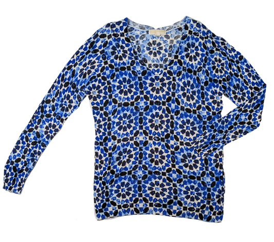 Michael KorsThe Michael Kors Kaleidoscope Print Sweater is a lightweight knit garment perfect for transitional weather. Its vivid kaleidoscope print adds a statement-making toucSweaterMichael Kors Kaleidoscope Print SweaterMichael Kors Kaleidoscope Print Sweater