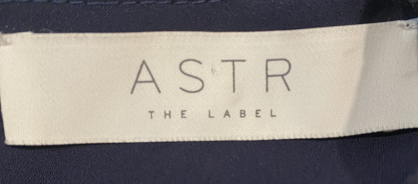 ASTR Blue & Gold Velvet Burn-out Tunic DressThis delicate blue with gold velvet bun-out dress has a V-neck with long sleeves with slits.
Wear dressed up with heels, or dressed down with knee highs and chunky l