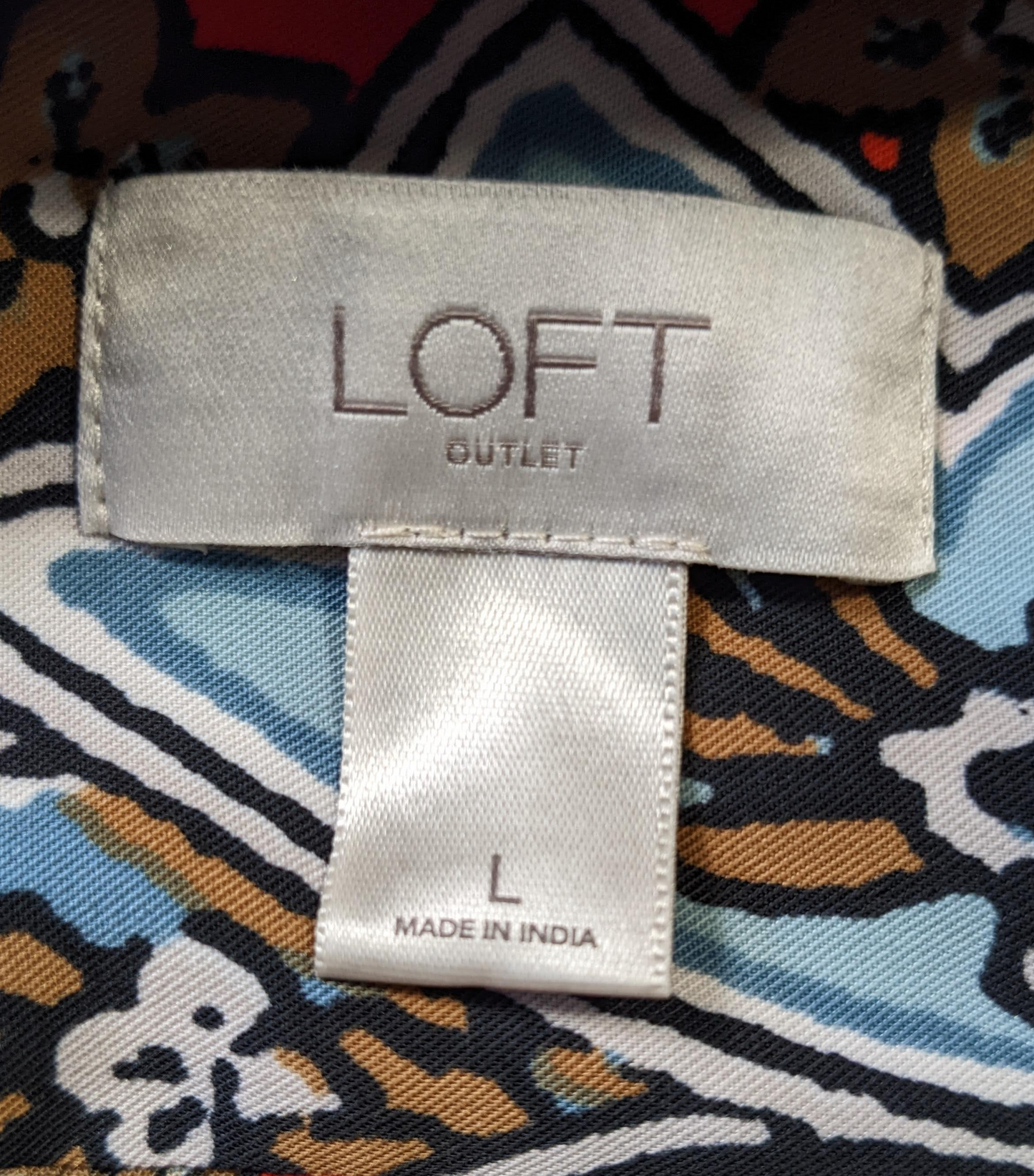 Loft Orange Floral Print Shirt Dress - EUCThis is such an easy and versatile dress.  You can dress it up by wearing heels and a blazer, or add sneakers and a denim jacket for a more casual look.  Either way,