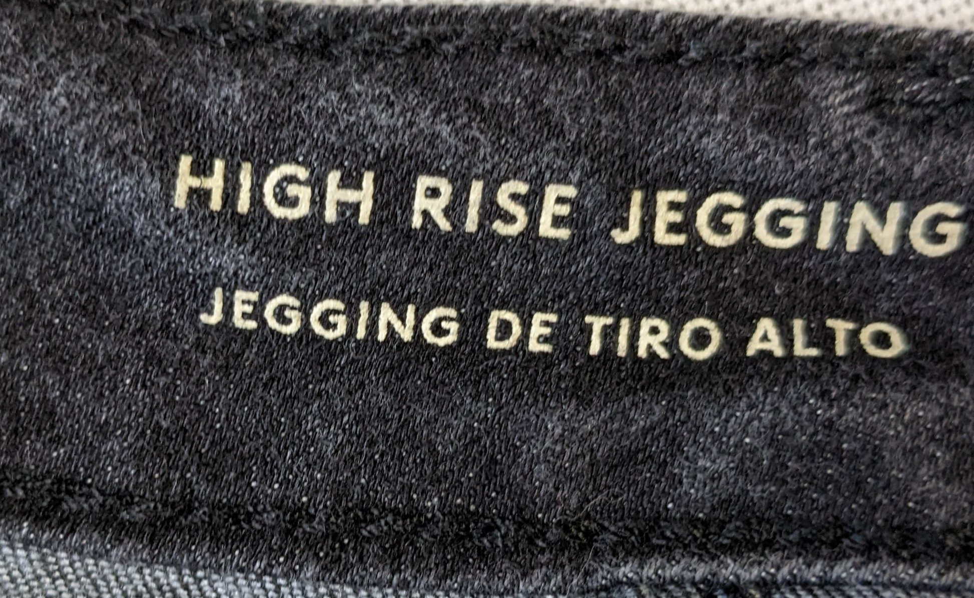 Universal Thread High Rise JeggingThe best of Jeans and Leggings - the Jegging!  Wear these with just about anything.  They are so versatile!