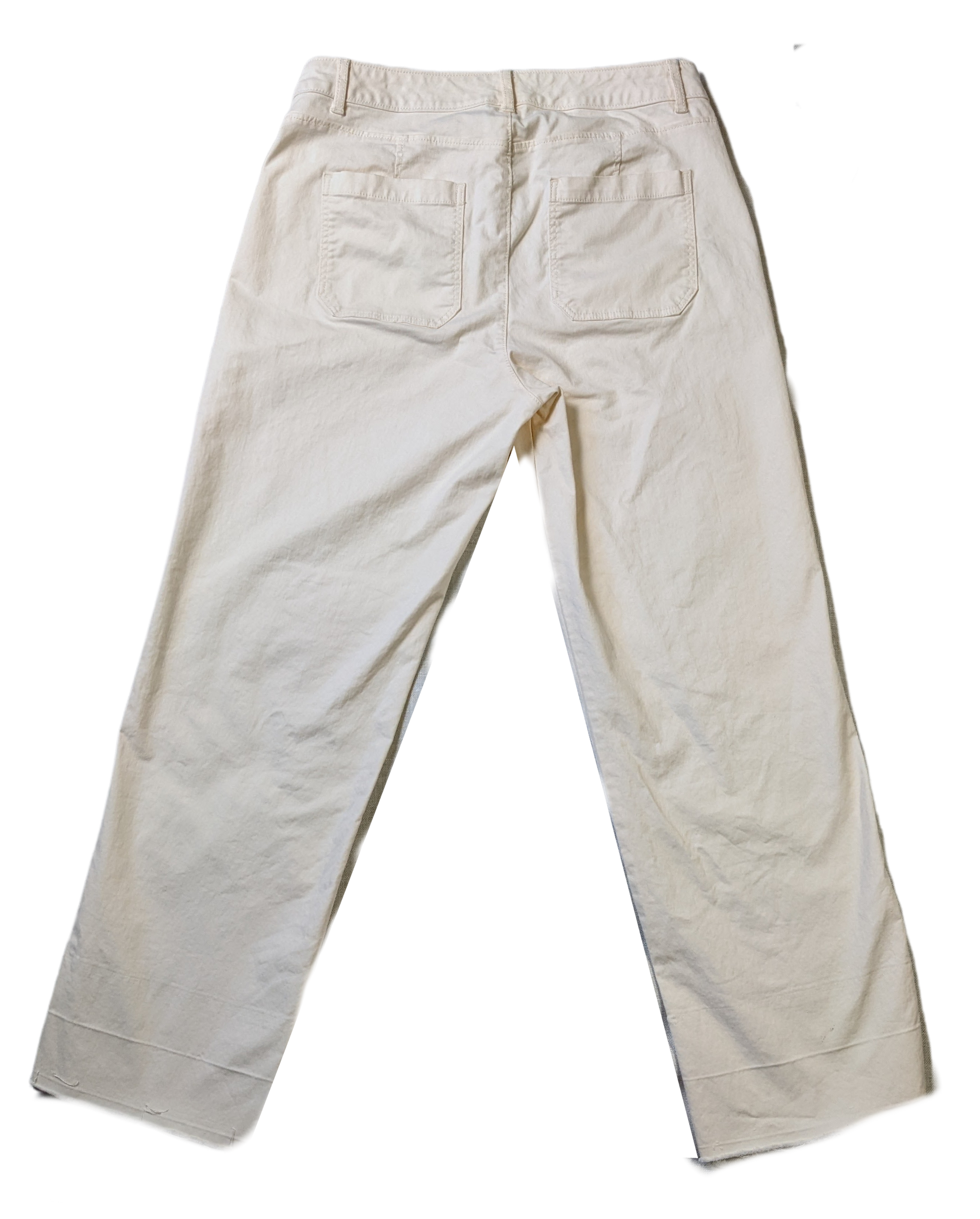 Old Navy Winter White Pants Size 10 Stay warm and stylish this winter with our Old Navy Winter White Pants! Designed for comfort, these loose fit pants are perfect