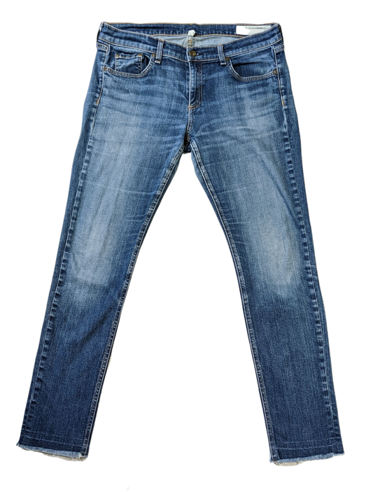 Rag & Bone Dre Low Rise Skinny Jeans Size 30  A roomy boyfriend cut gets slimmed down a bit in these low-rise, low-stretch jeans you'll reach for on the regular.