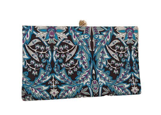 Banana Republic Satin Print Clutch PurseThis clutch is so cute!  It can go from day to night with ease.  The colors would go with denim or dressy black!Banana Republic Satin Print Clutch PursePurse, handbag